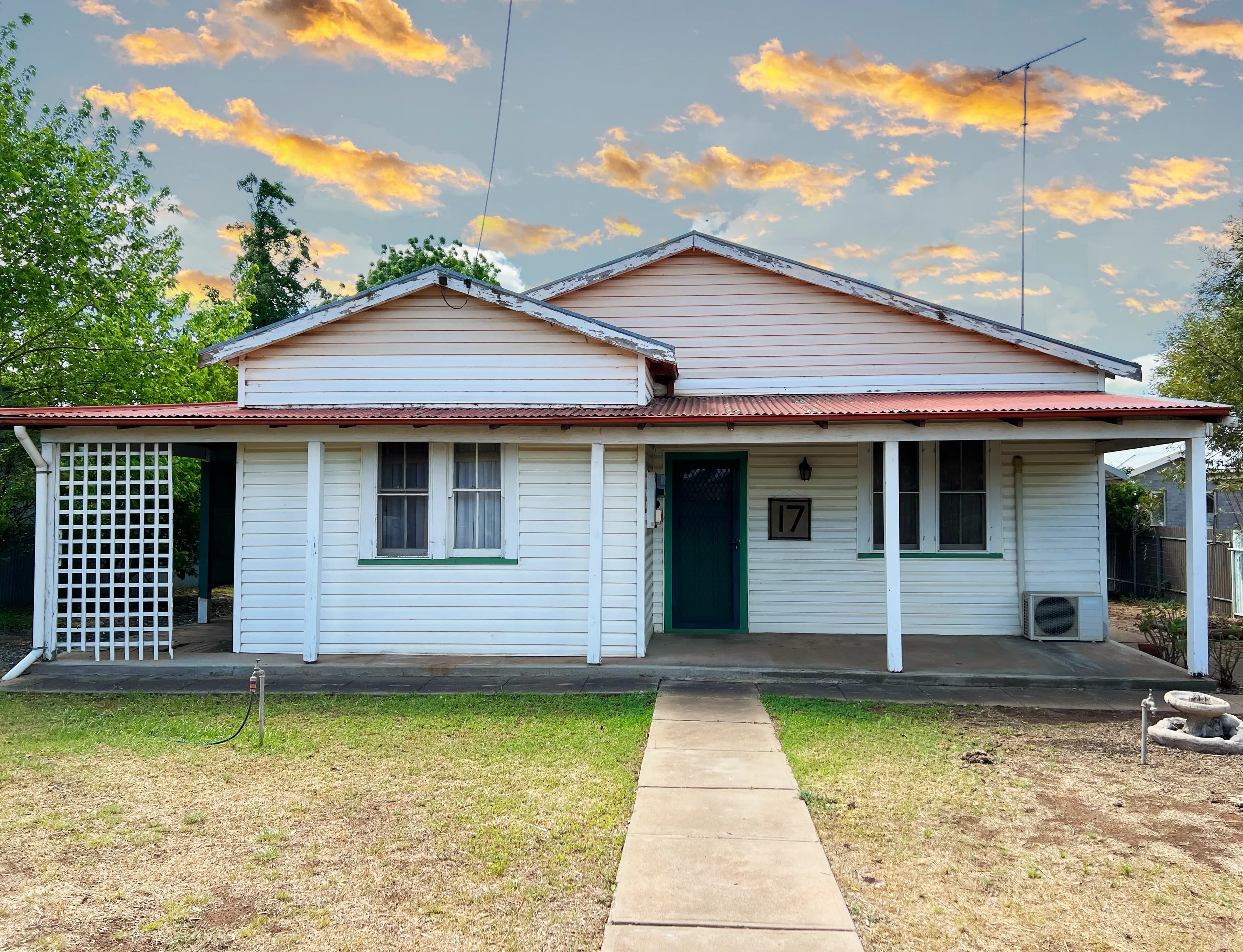 17 Main Street, West Wyalong NSW 2671, West Wyalong - Image 1