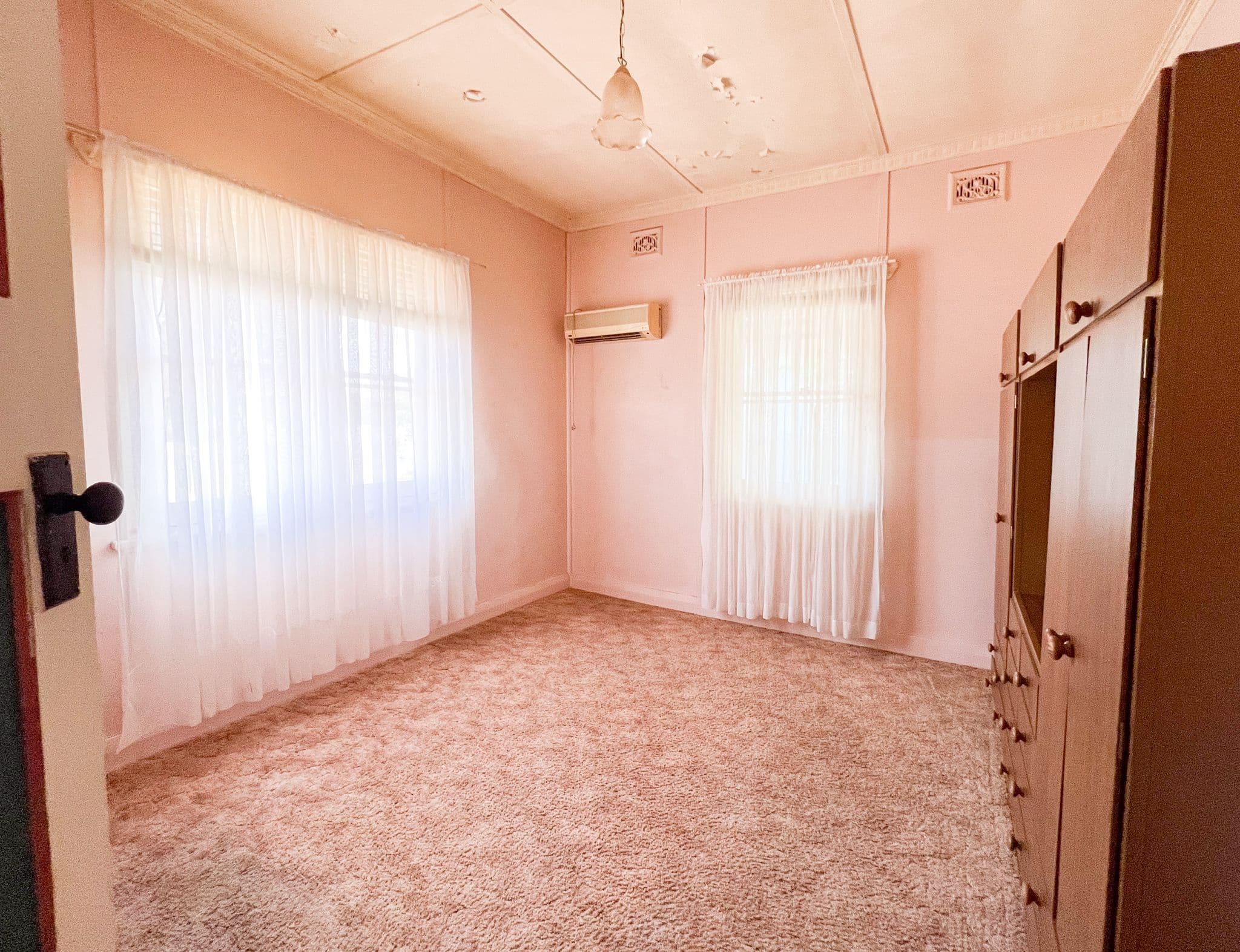 17 Main Street, West Wyalong NSW 2671, West Wyalong - Thumbnail 6