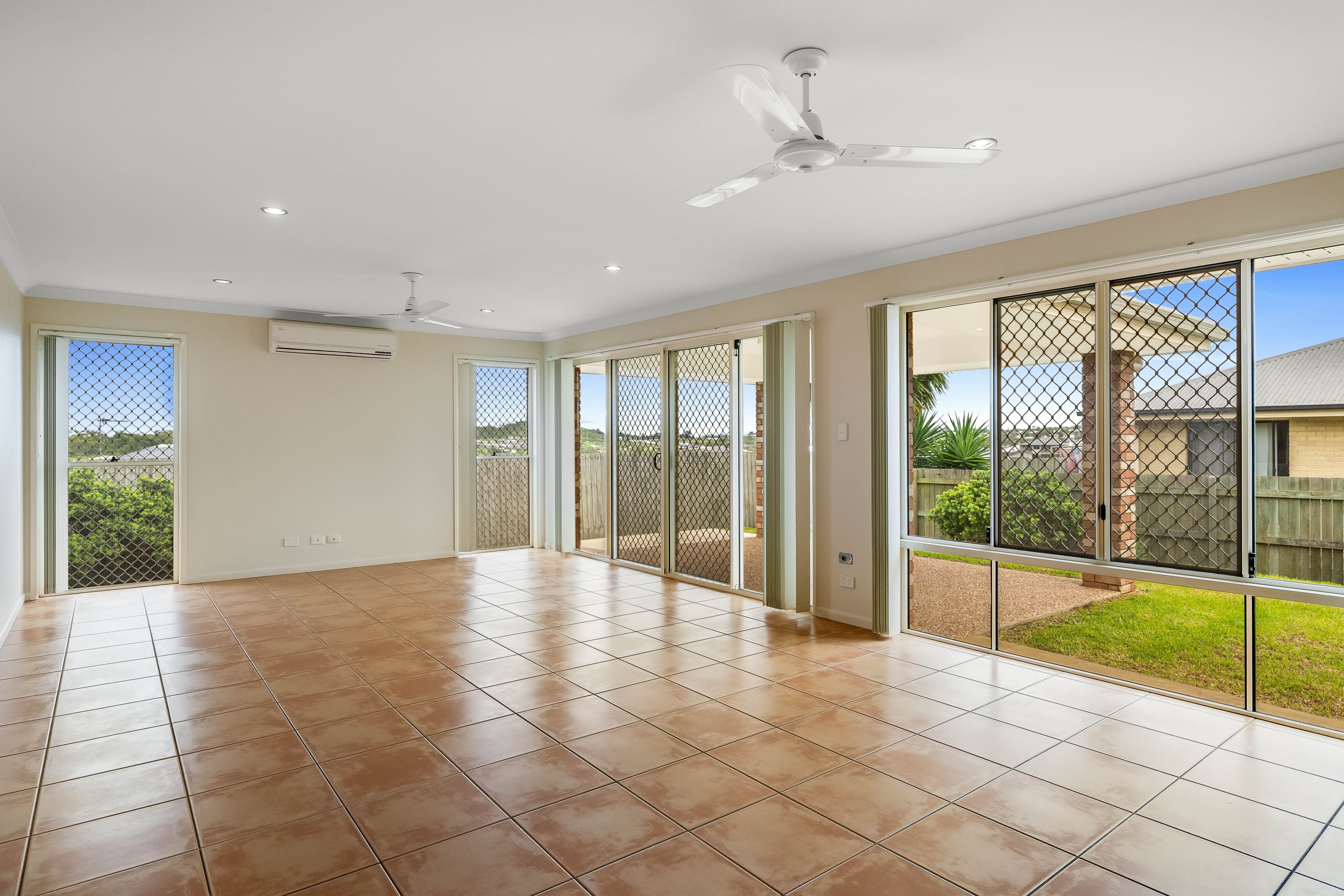 9 Diamantina Drive, Glenvale QLD 4350, Glenvale - Thumbnail 2