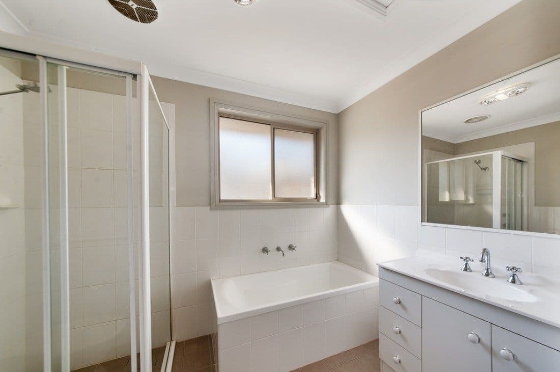 33 Slessor Road, Casula NSW 2170, Casula - Thumbnail 8