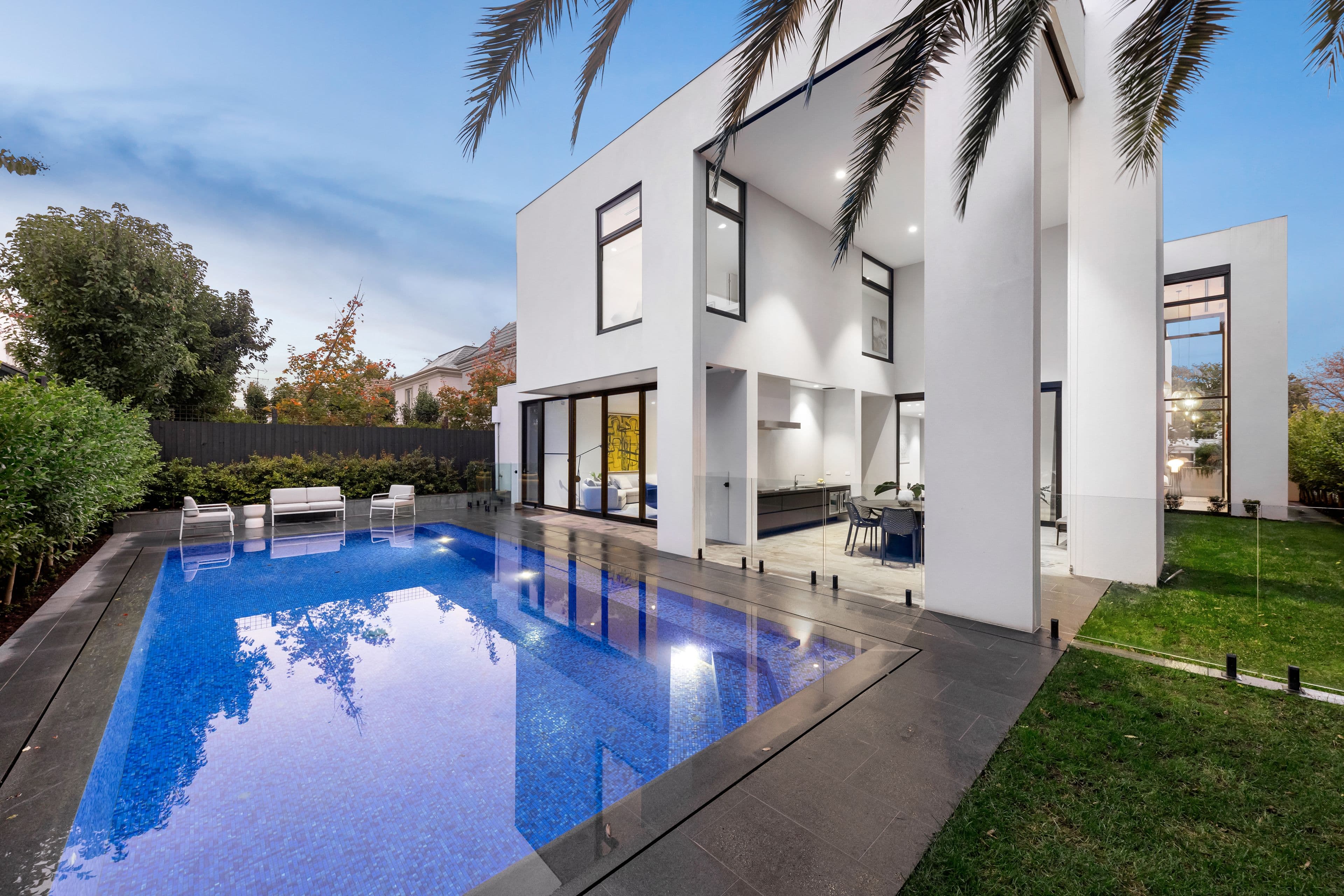 18 Knutsford Street, Balwyn VIC 3103, Balwyn - Thumbnail 2