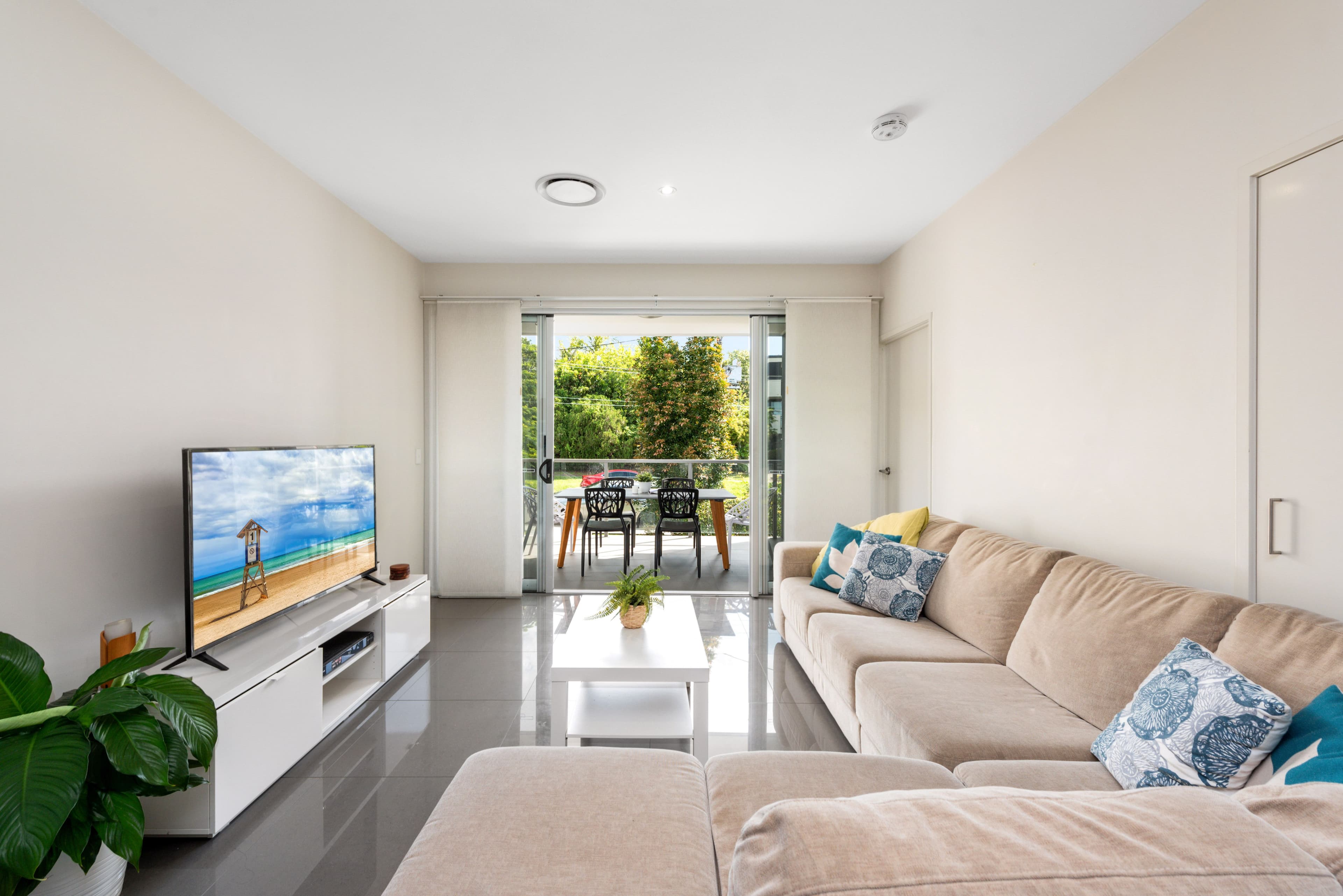 15-17 Kennington Road, Camp Hill QLD 4152, Camp Hill - Thumbnail 3
