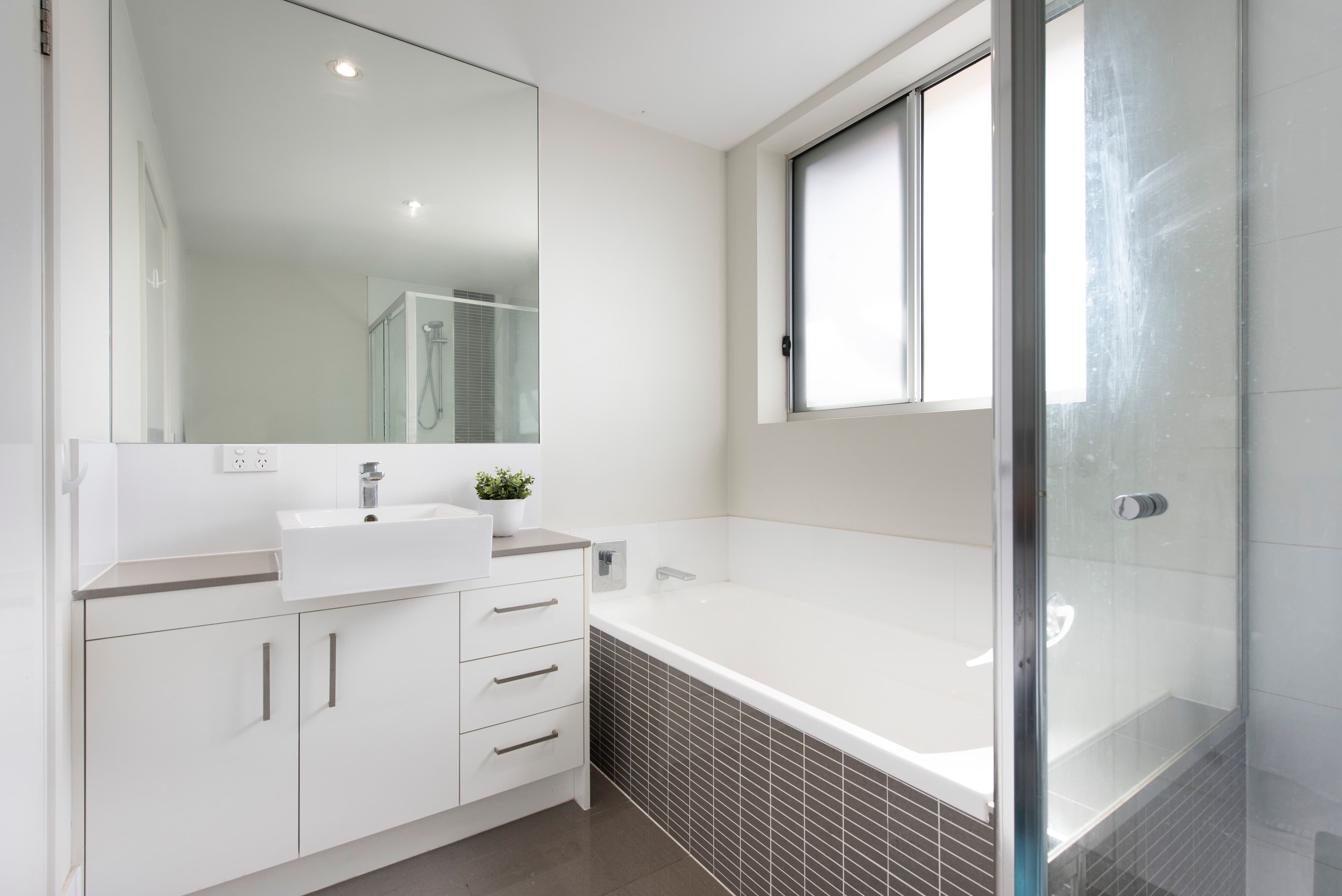 15-17 Kennington Road, Camp Hill QLD 4152, Camp Hill - Thumbnail 7