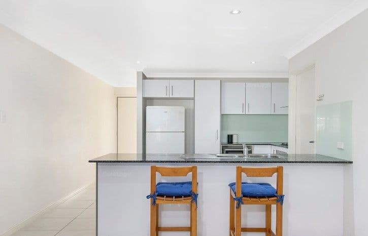 6 Surwold Way, Loganlea QLD 4131, Loganlea - Thumbnail 3
