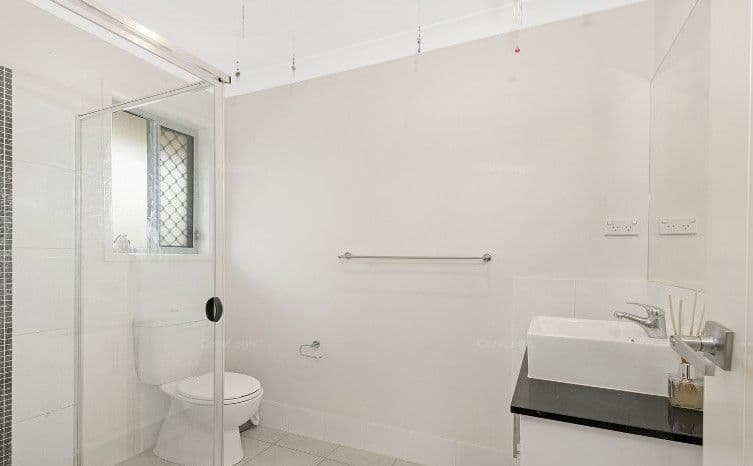 6 Surwold Way, Loganlea QLD 4131, Loganlea - Thumbnail 4