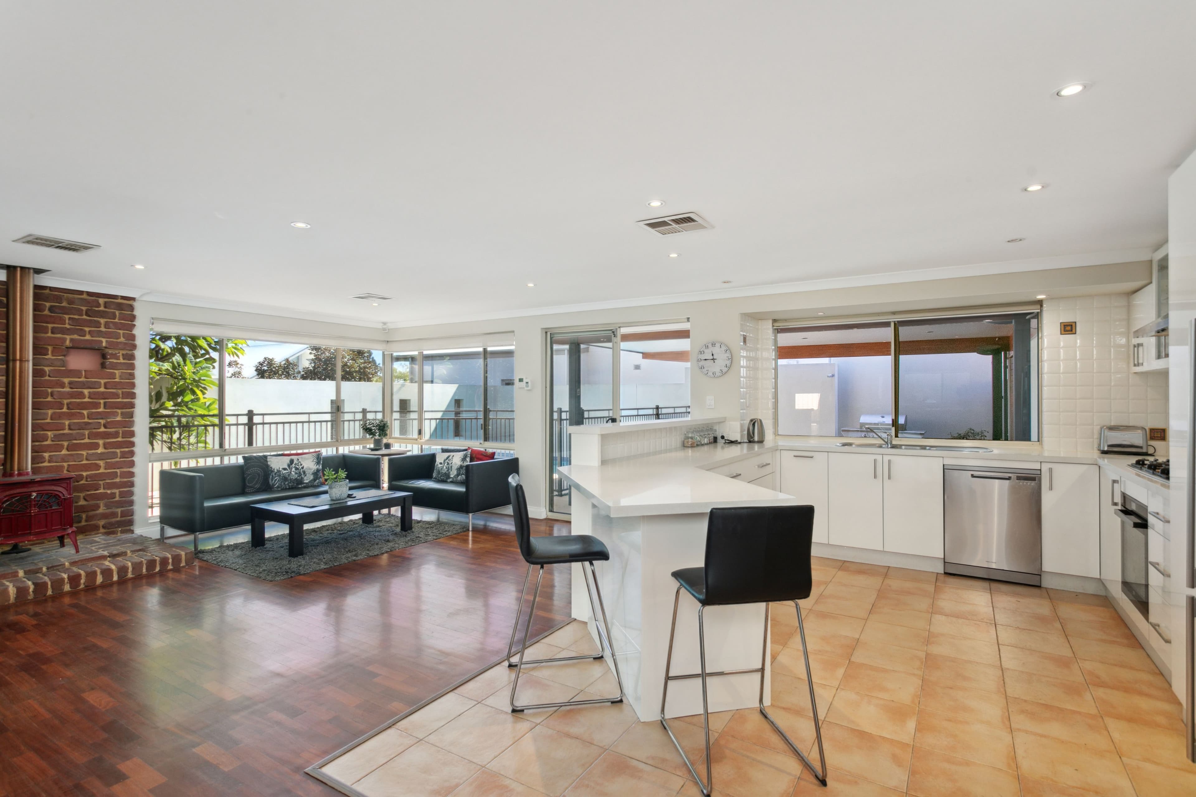 42 Raymond Street, Mount Pleasant WA 6153, Mount Pleasant - Thumbnail 7