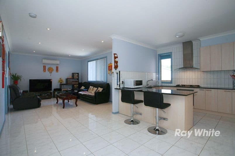 15 Erica Street, SPRINGVALE VIC 3171, Springvale - Thumbnail 2