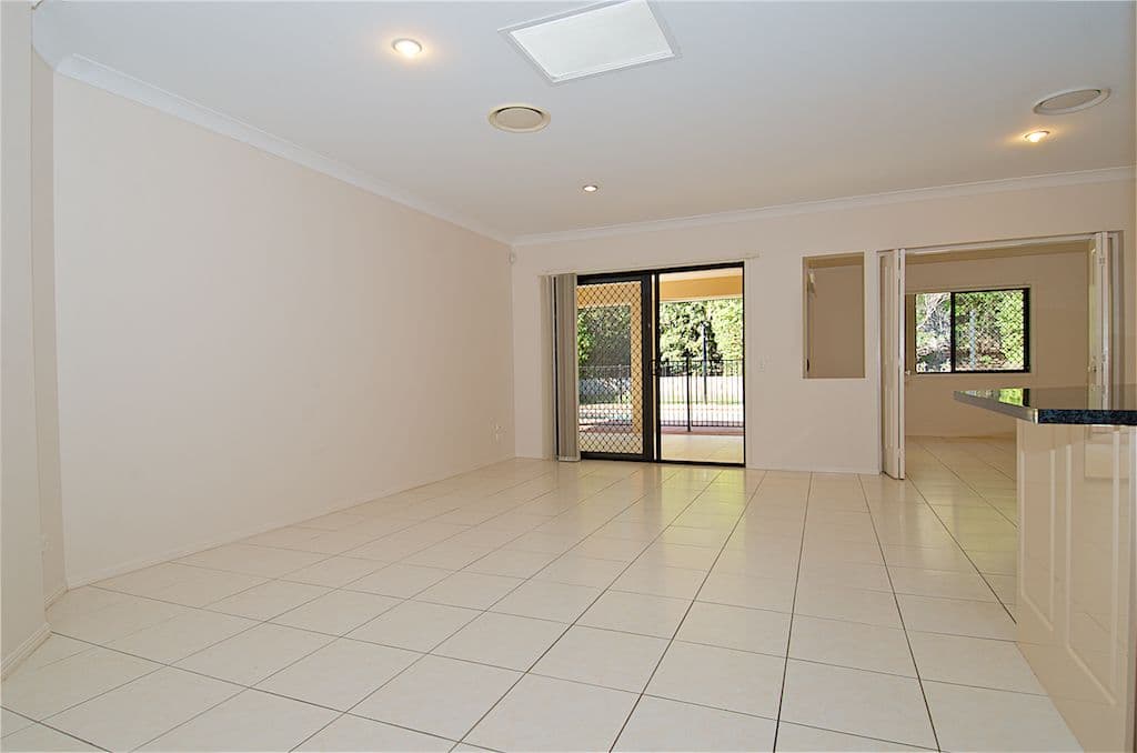 87 Arun Drive, Arundel QLD 4214, Arundel - Thumbnail 4