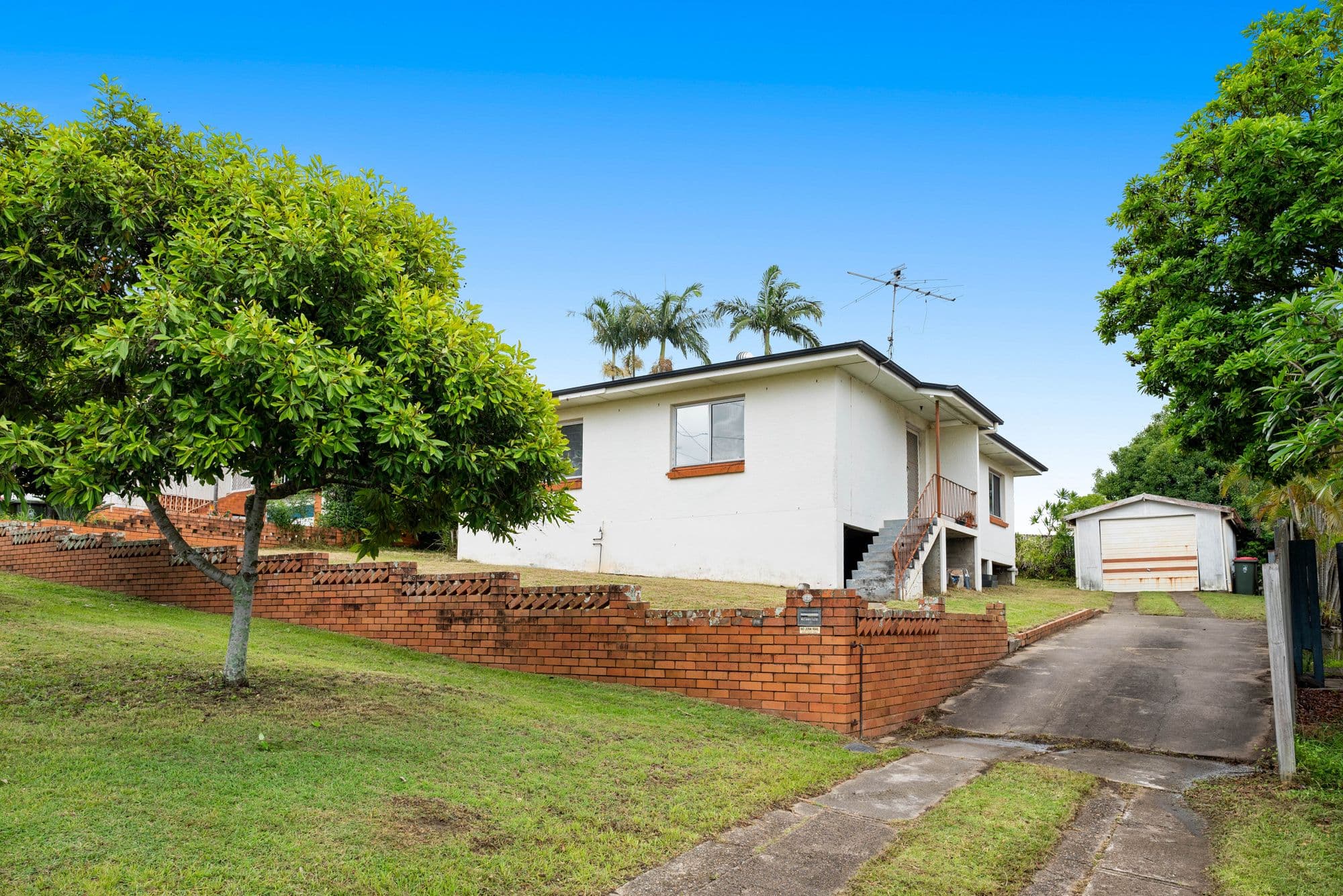 93 Wemvern Street, Upper Mount Gravatt QLD 4122, Upper Mount Gravatt - Thumbnail 2