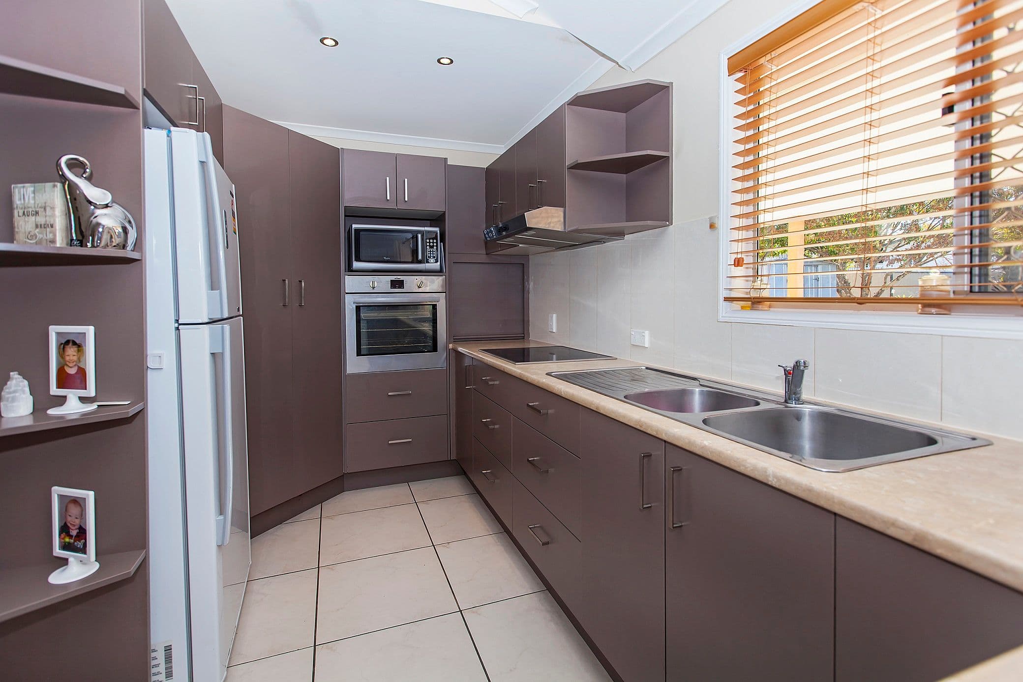 24 Phyllis Street, Eastern Heights QLD 4305, Eastern Heights - Image 1