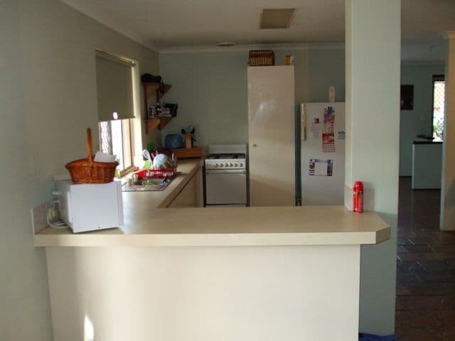 61 McLean Road, CANNING VALE WA 6155, Canning Vale - Thumbnail 2
