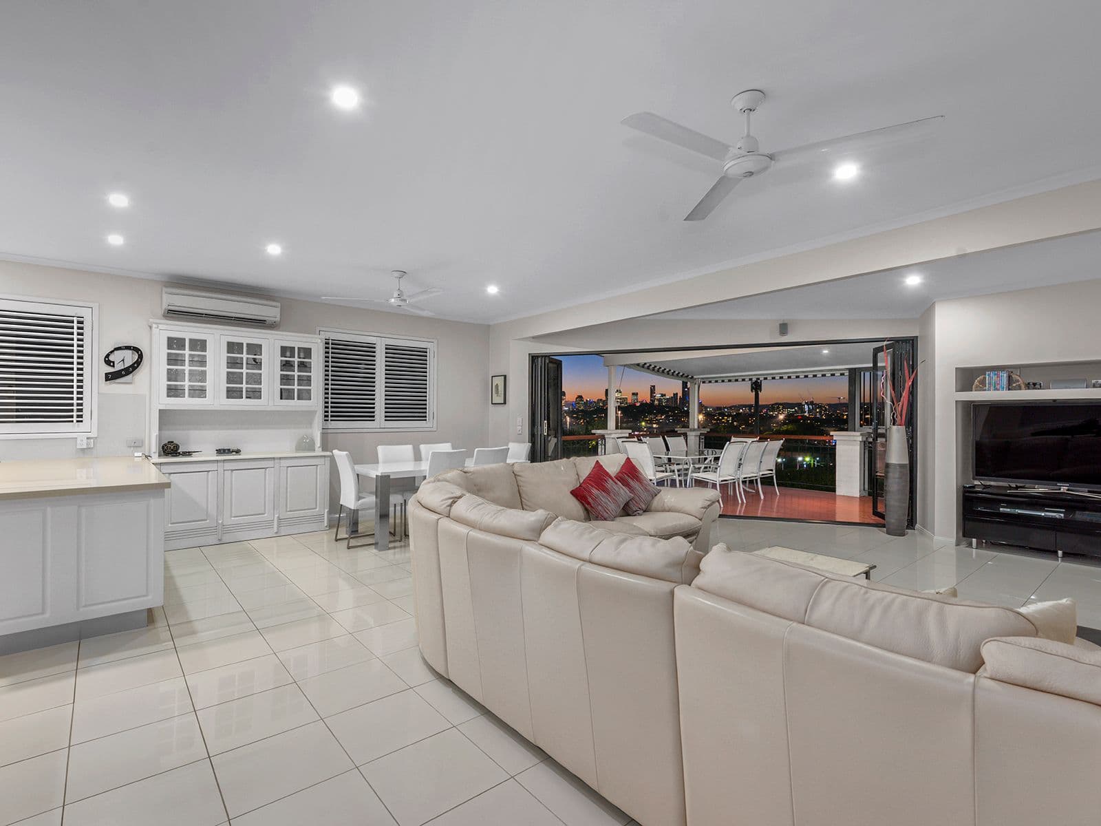 24 Pine Street, Bulimba QLD 4171, Bulimba - Thumbnail 3