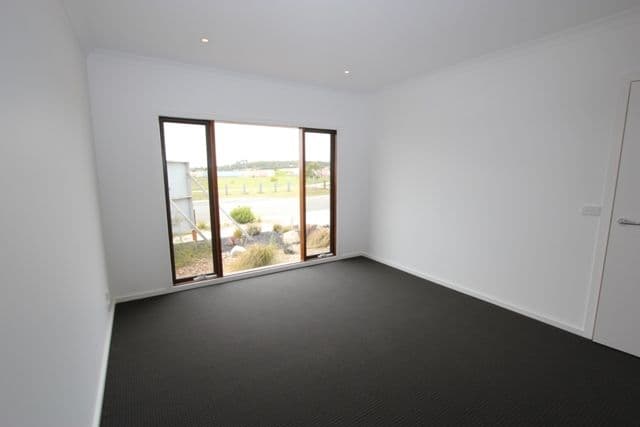 9 Seagrass Avenue, COWES VIC 3922, Cowes - Thumbnail 6