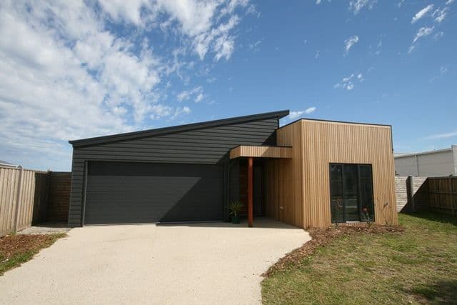 11 Waldorf Road, Cowes VIC 3922, Cowes - Image 1