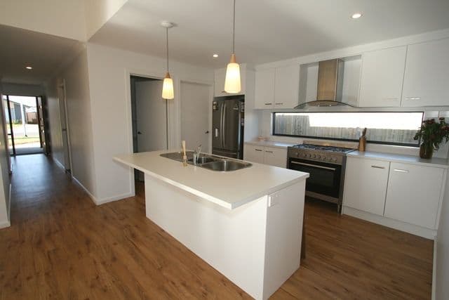 11 Waldorf Road, Cowes VIC 3922, Cowes - Thumbnail 3