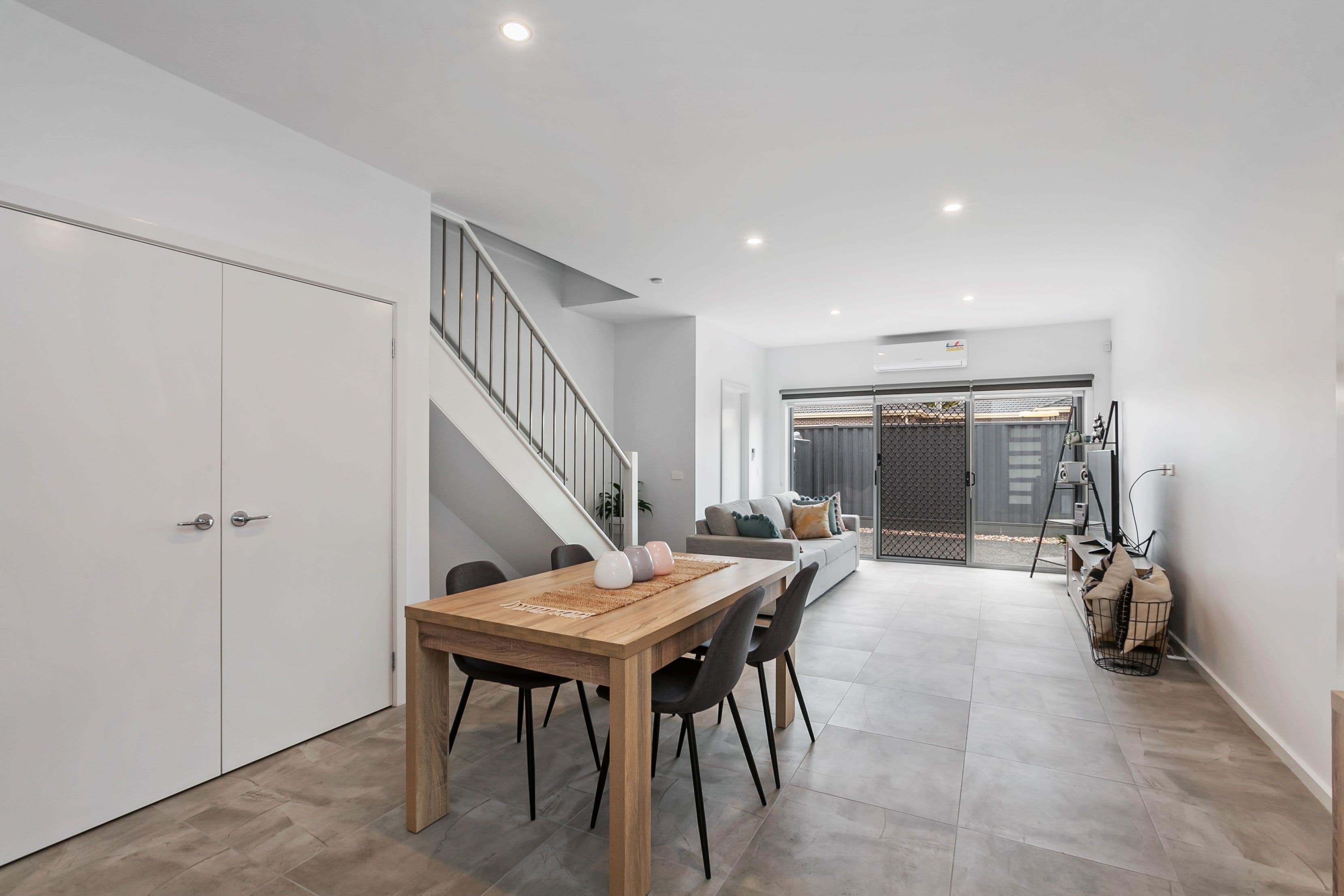 24 Leamington Street, Reservoir VIC 3073, Reservoir - Thumbnail 3