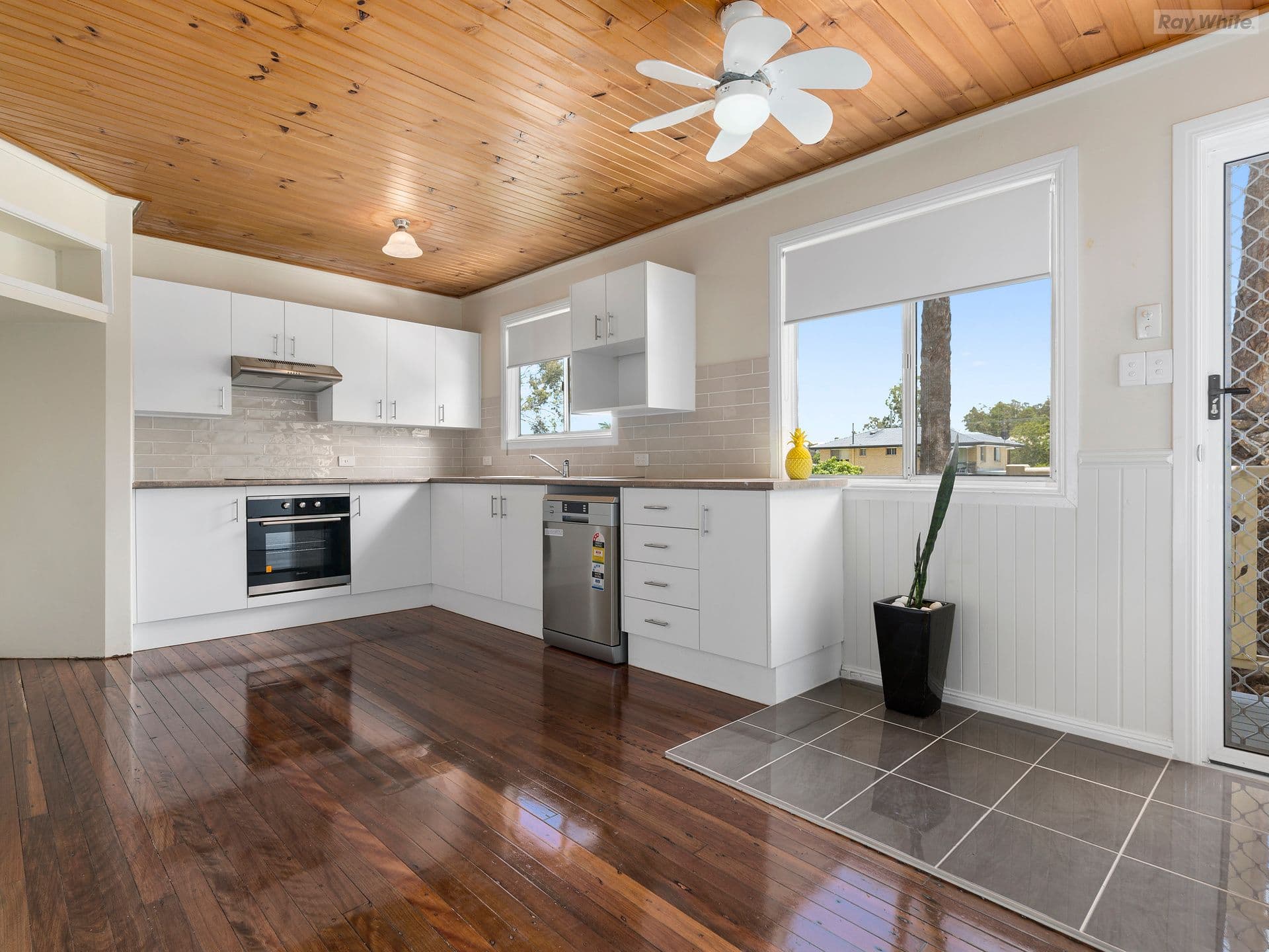 43 Goondoola Street, Redbank Plains QLD 4301, Redbank Plains - Thumbnail 3