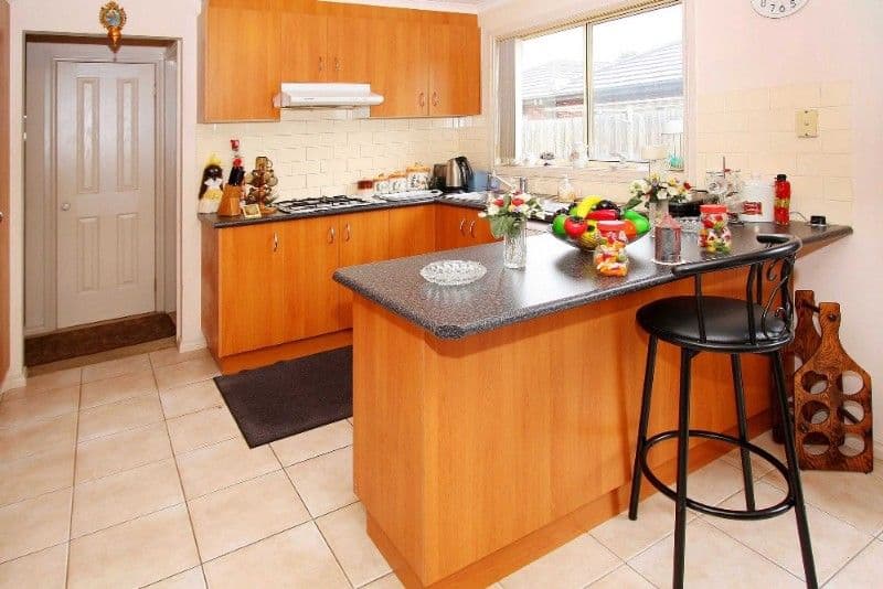 21 Chaleyer Street, RESERVOIR VIC 3073, Reservoir - Thumbnail 2