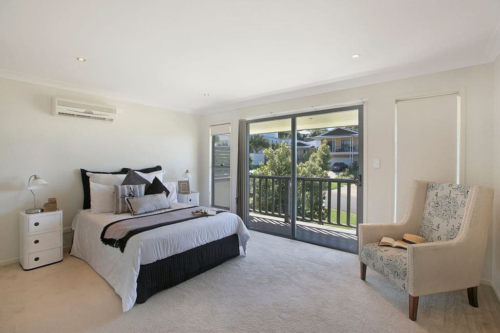 16 Hockings Street, Holland Park West QLD 4121, Holland Park West - Thumbnail 2