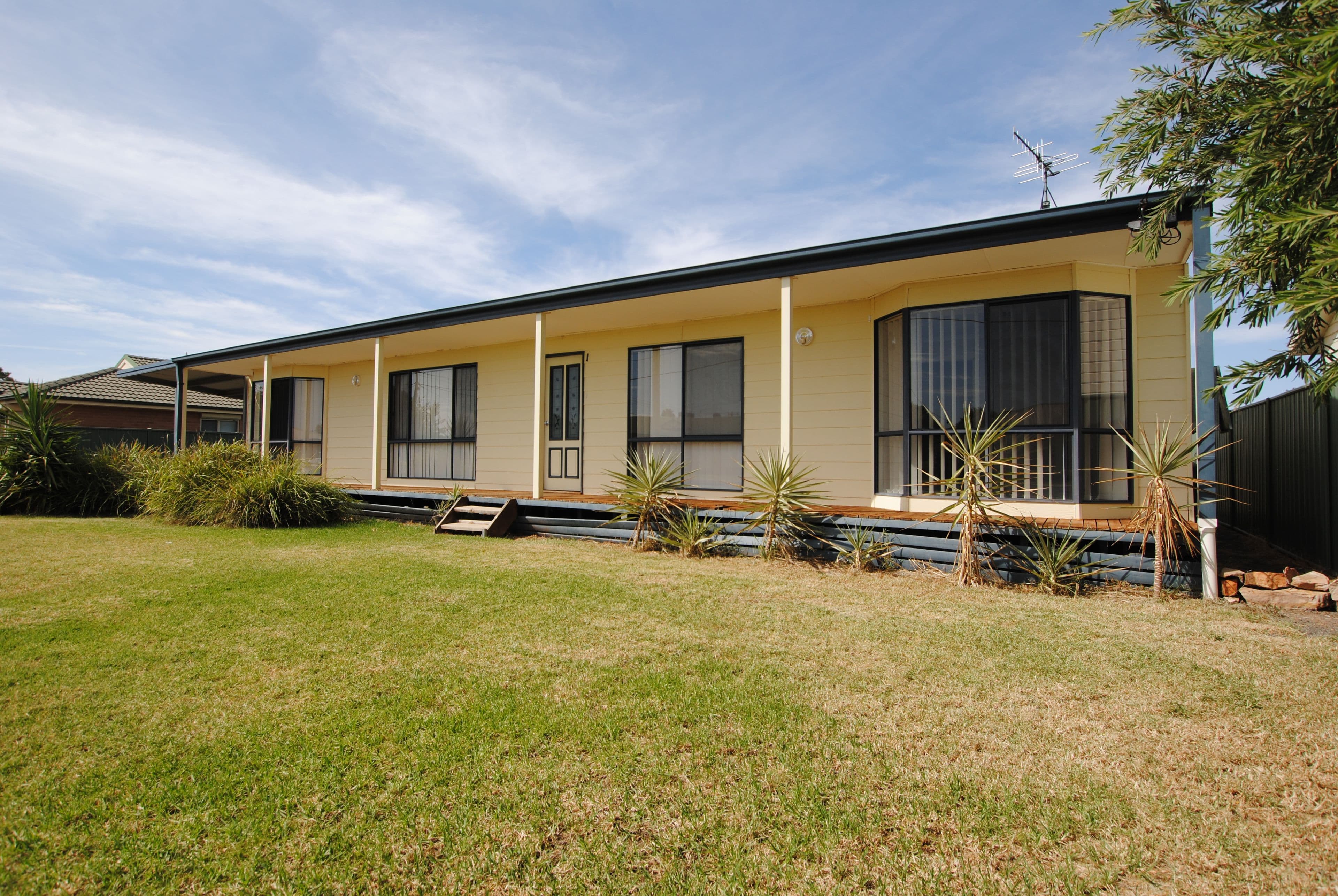 14 Barwidgee Boulevard, Darlington Point - Image 1
