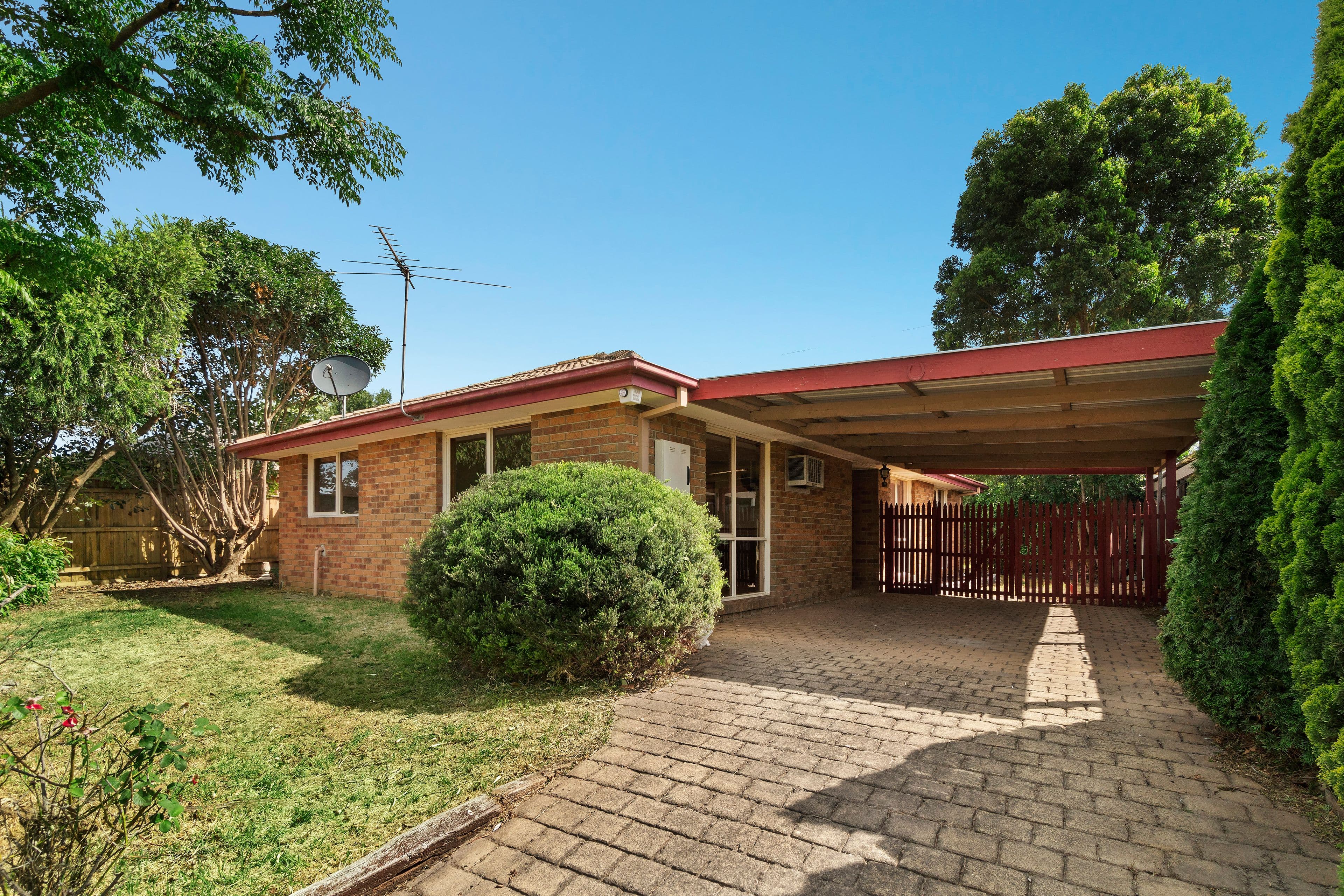 52 Toirram Crescent, Cranbourne VIC 3977, Cranbourne - Thumbnail 2