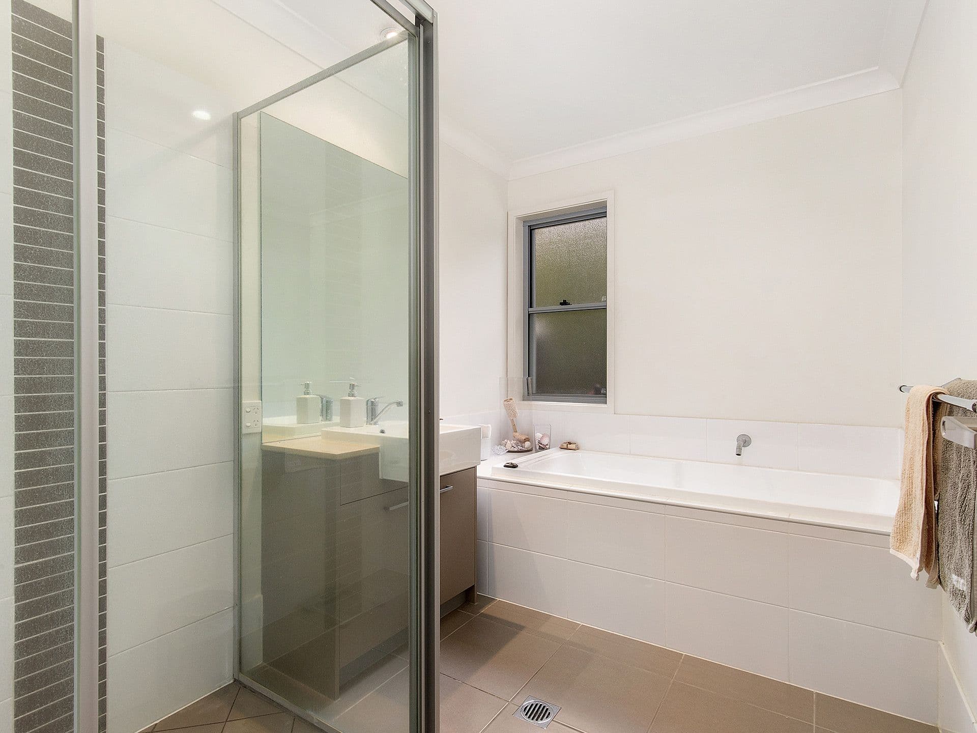111 Brookside Circuit, Ormeau QLD 4208, Ormeau - Thumbnail 8