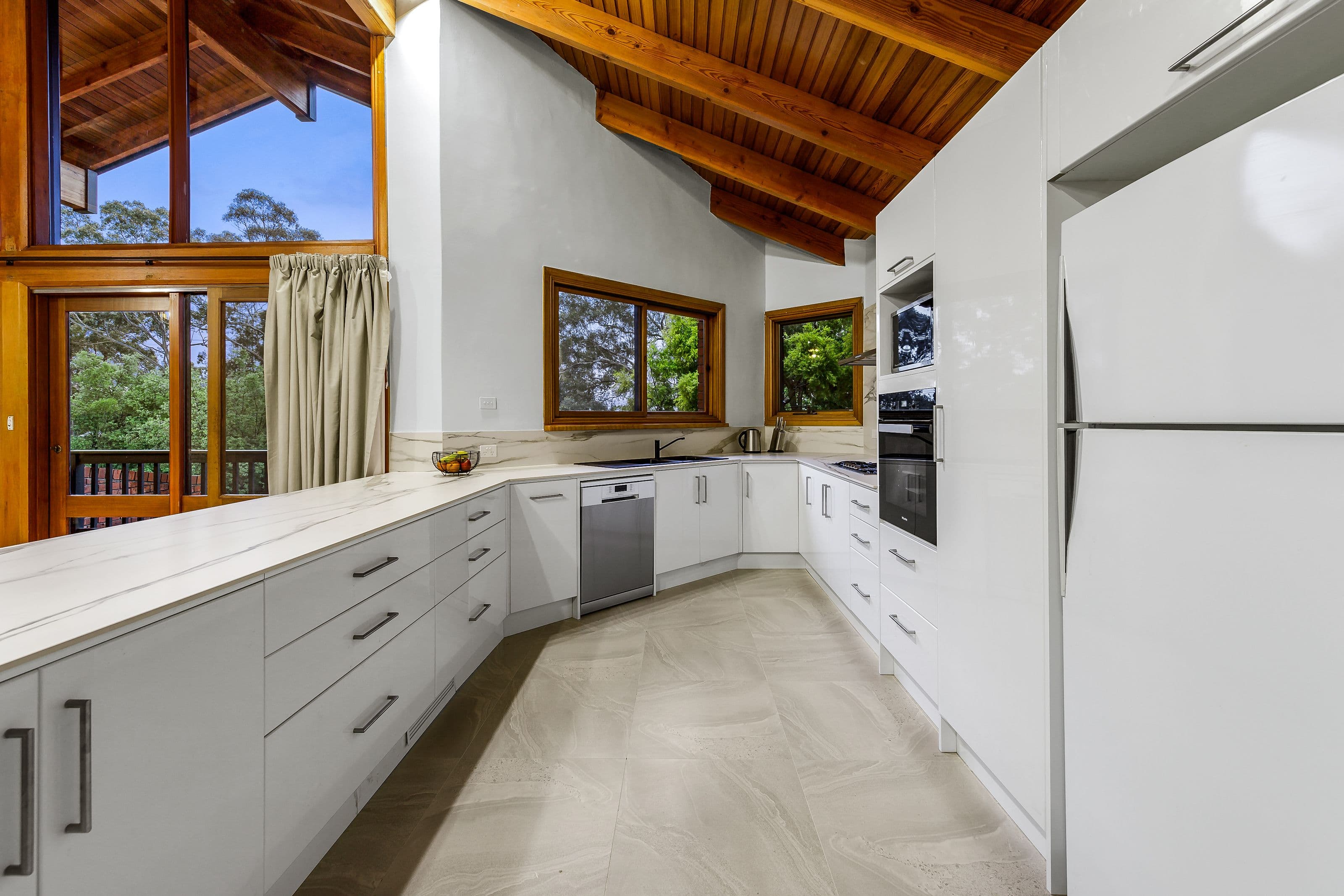 12 Homestead Drive, Wheelers Hill VIC 3150, Wheelers Hill - Thumbnail 2