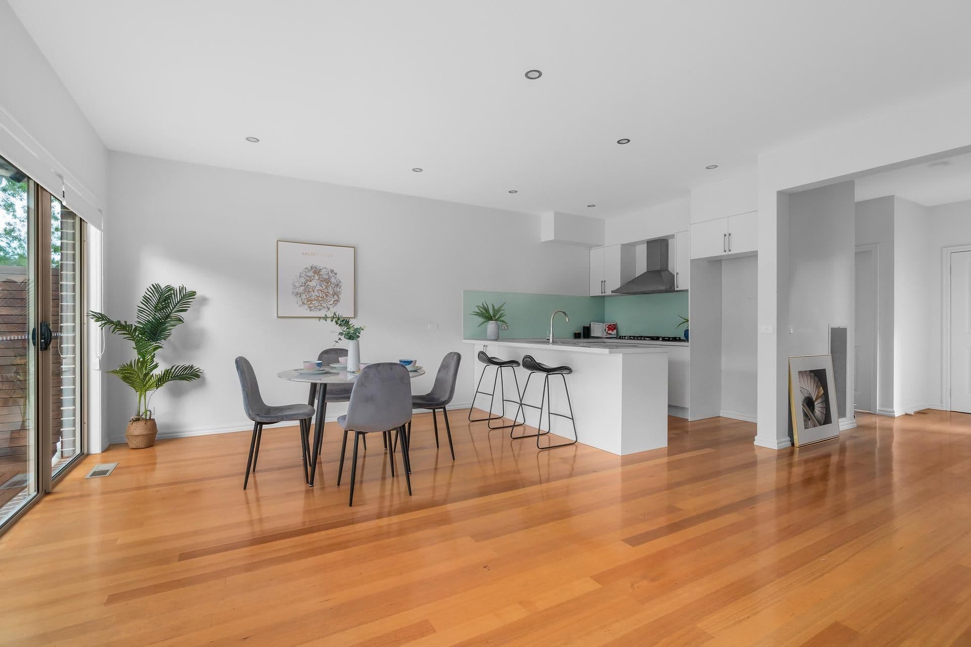 37 Gillard Street, Burwood VIC 3125, Burwood - Thumbnail 3