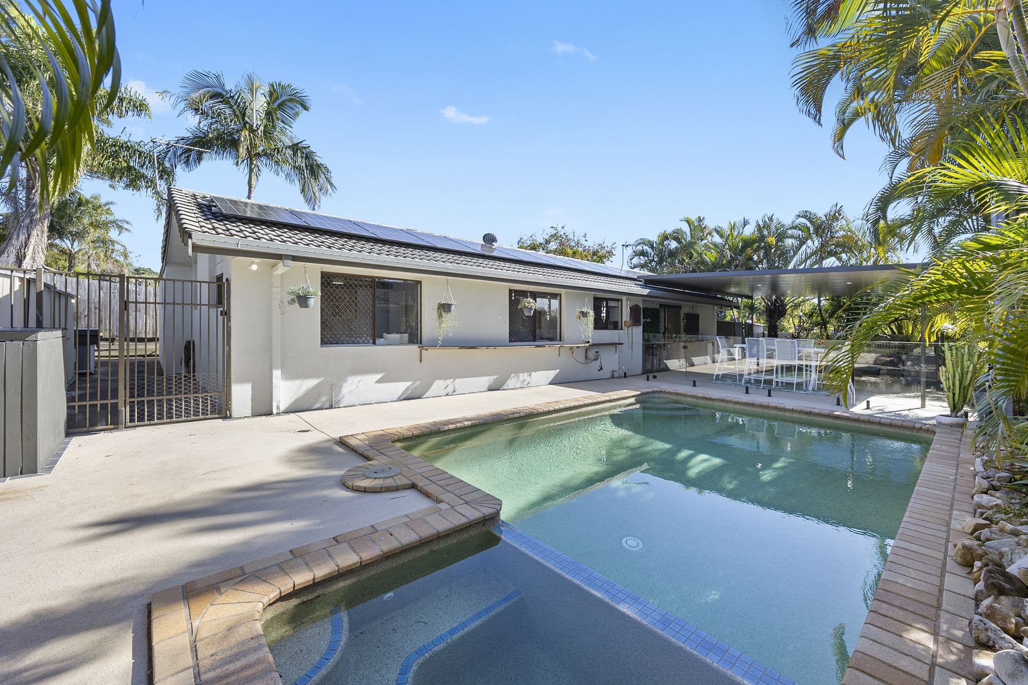 12 Alexander Drive, Highland Park QLD 4211, Highland Park - Thumbnail 2