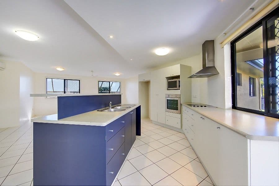 14 Timbury Way, MOUNT LOUISA QLD 4814, Mount Louisa - Thumbnail 4