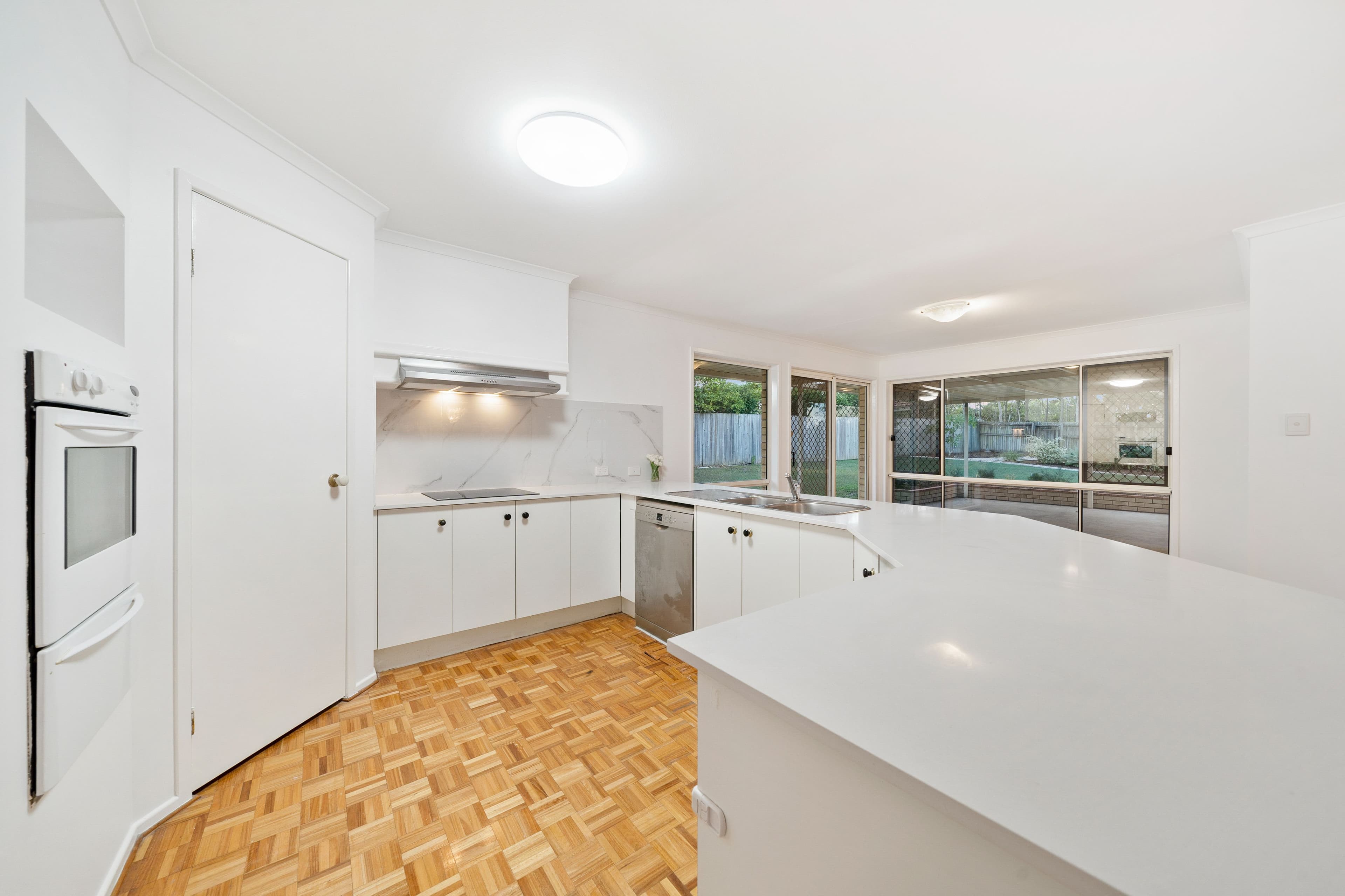 28 Eucalypt Place, Heritage Park QLD 4118, Heritage Park - Thumbnail 5