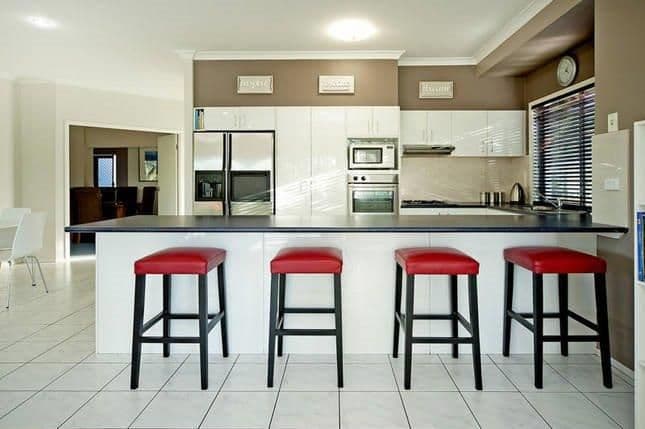 19 Peter Senior Court, PARKWOOD QLD 4214, Parkwood - Thumbnail 2