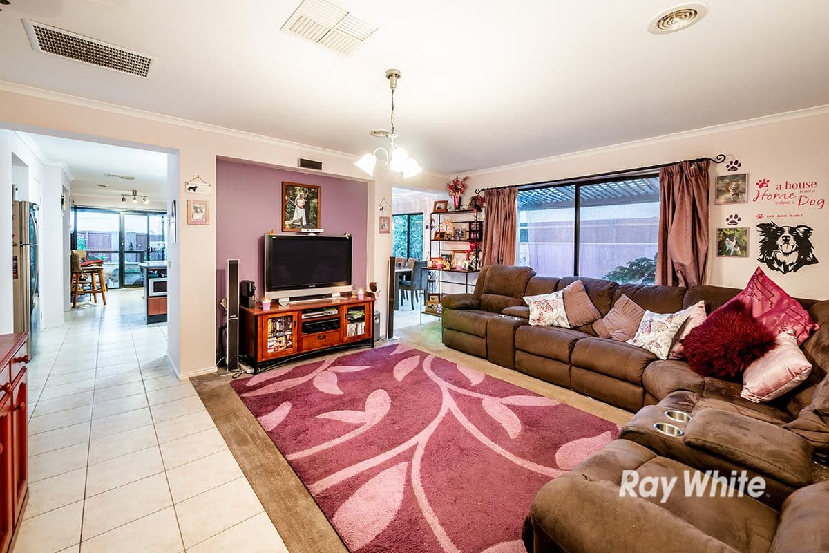 28 Honey Myrtle Way, Cranbourne VIC 3977, Cranbourne - Thumbnail 4