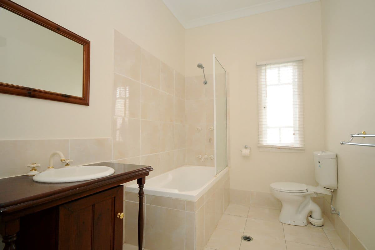 4 Lucy Street, CAMBOOYA QLD 4358, Cambooya - Thumbnail 8
