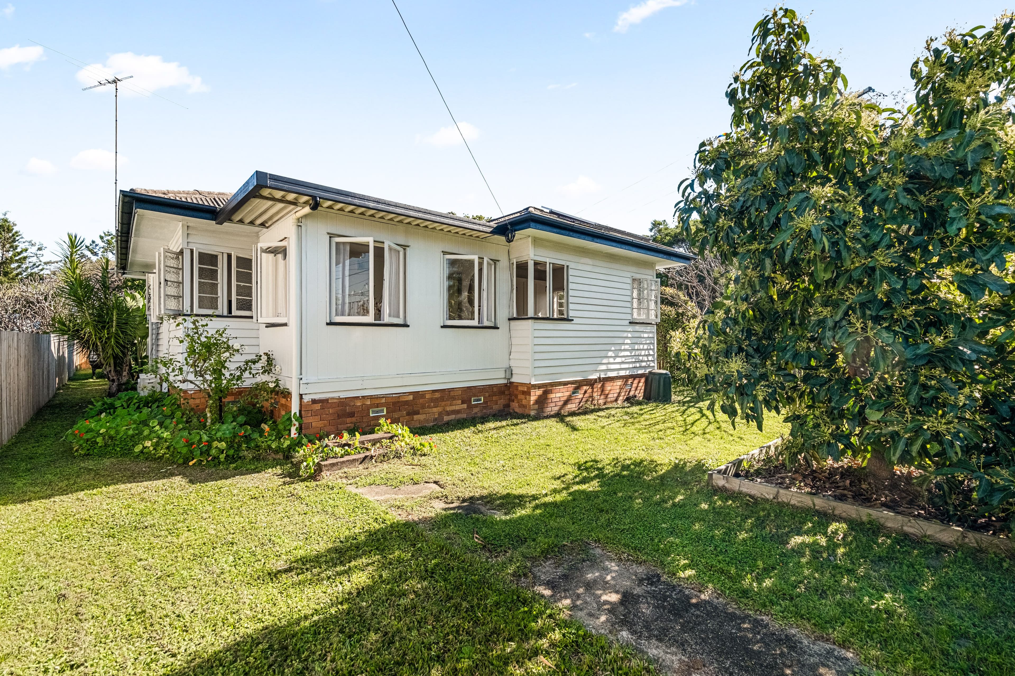 2 Hoben Street, Mitchelton QLD 4053, Mitchelton - Image 1