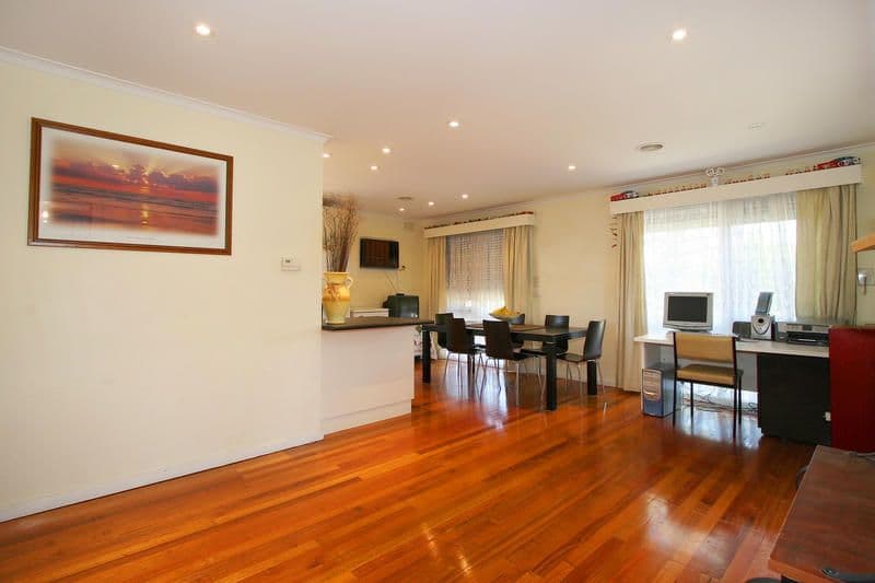 131 Howard Road, DINGLEY VILLAGE VIC 3172, Dingley Village - Thumbnail 2