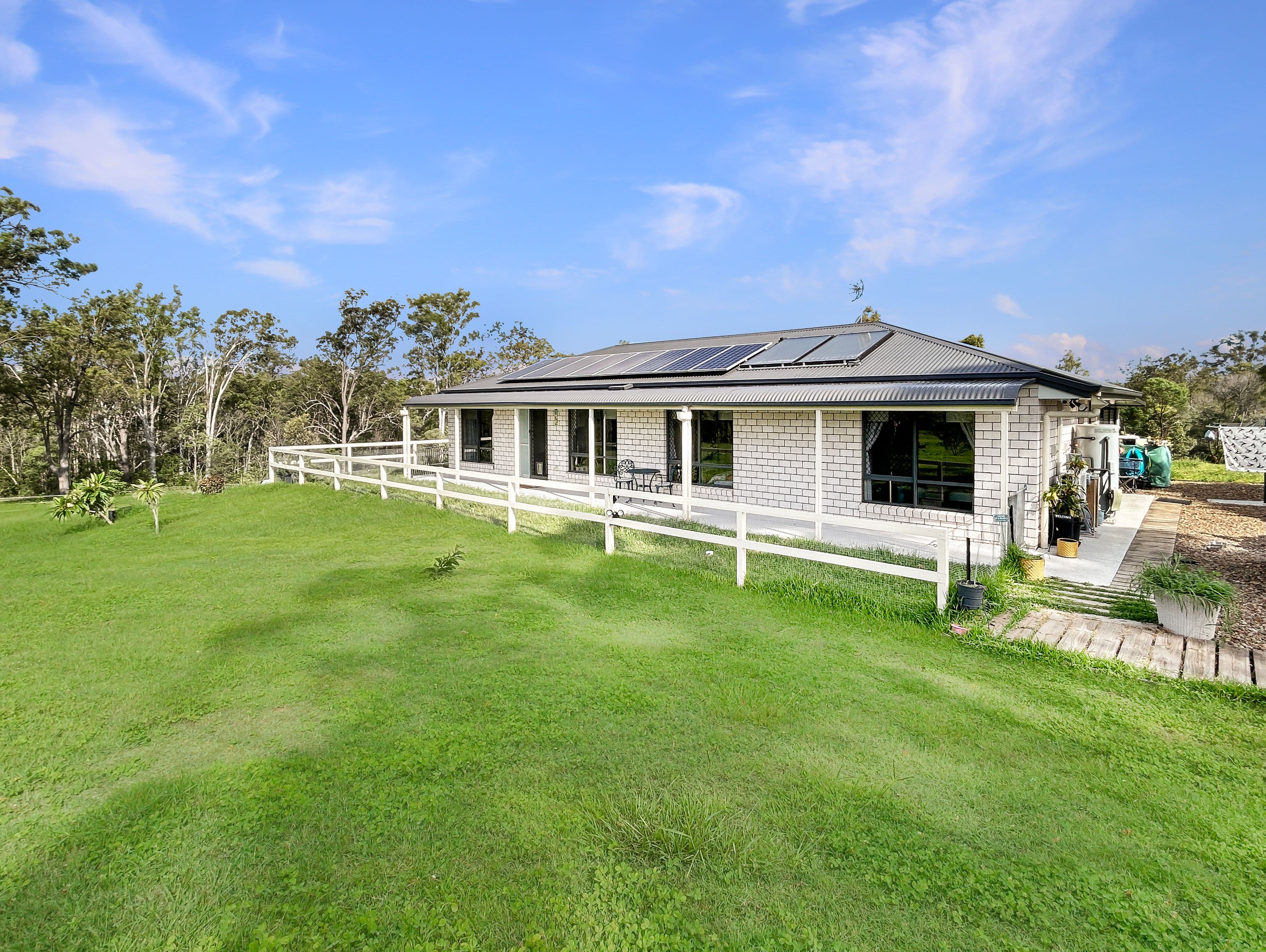 323 Windsor Drive, Mount Hallen QLD 4312, Mount Hallen - Thumbnail 3
