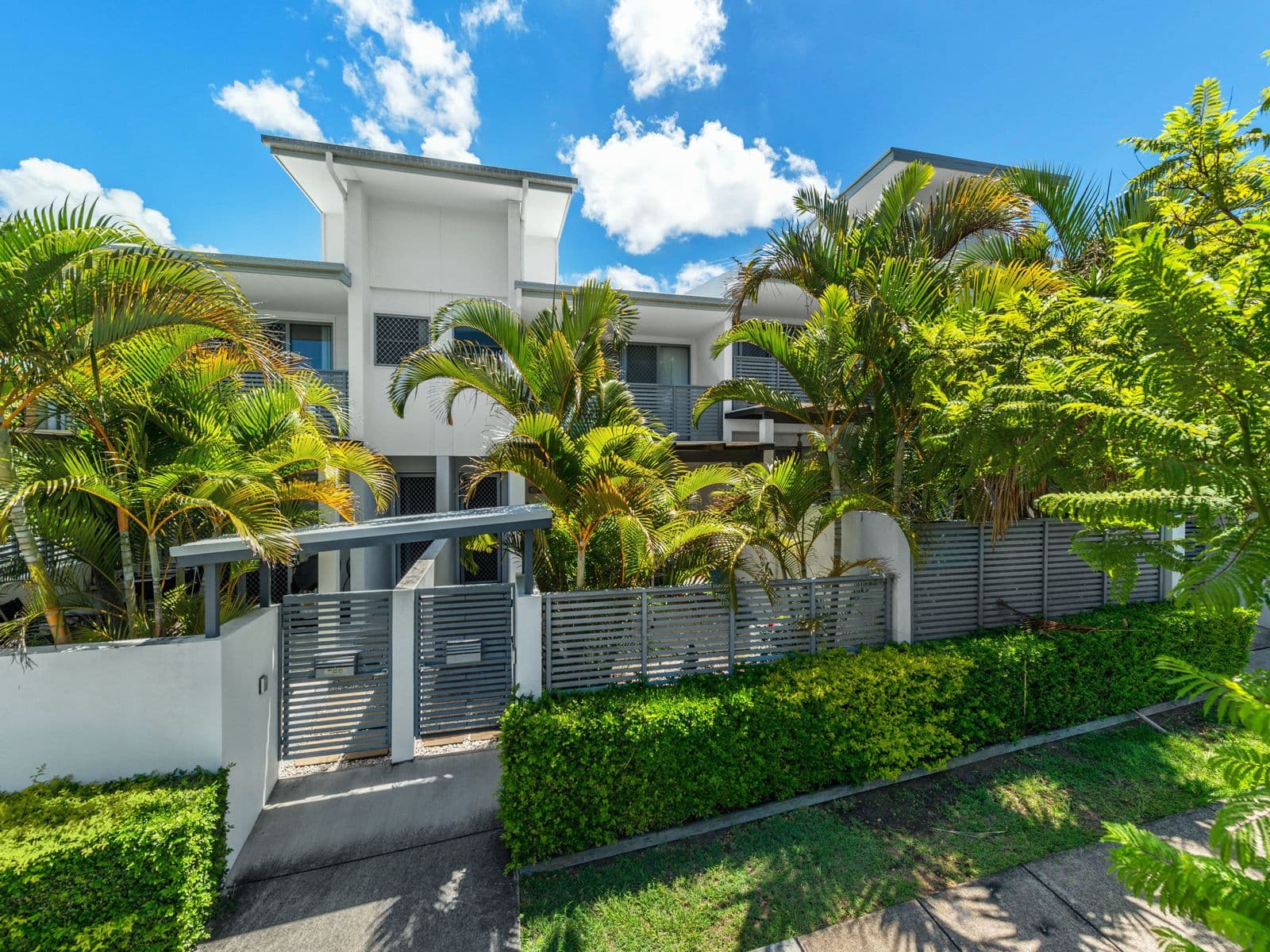 23 Burrai Street, Morningside QLD 4170, Morningside - Thumbnail 2