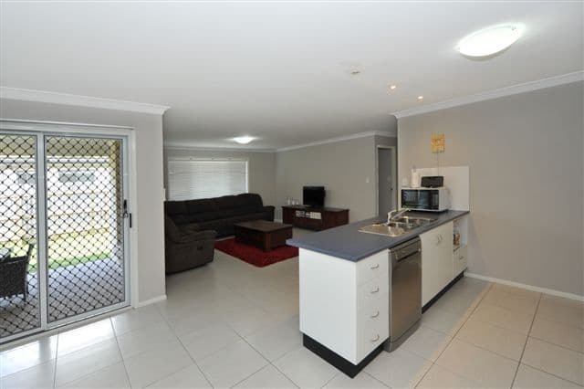 13 Kurrawa Crescent, GLENVALE QLD 4350, Glenvale - Thumbnail 5