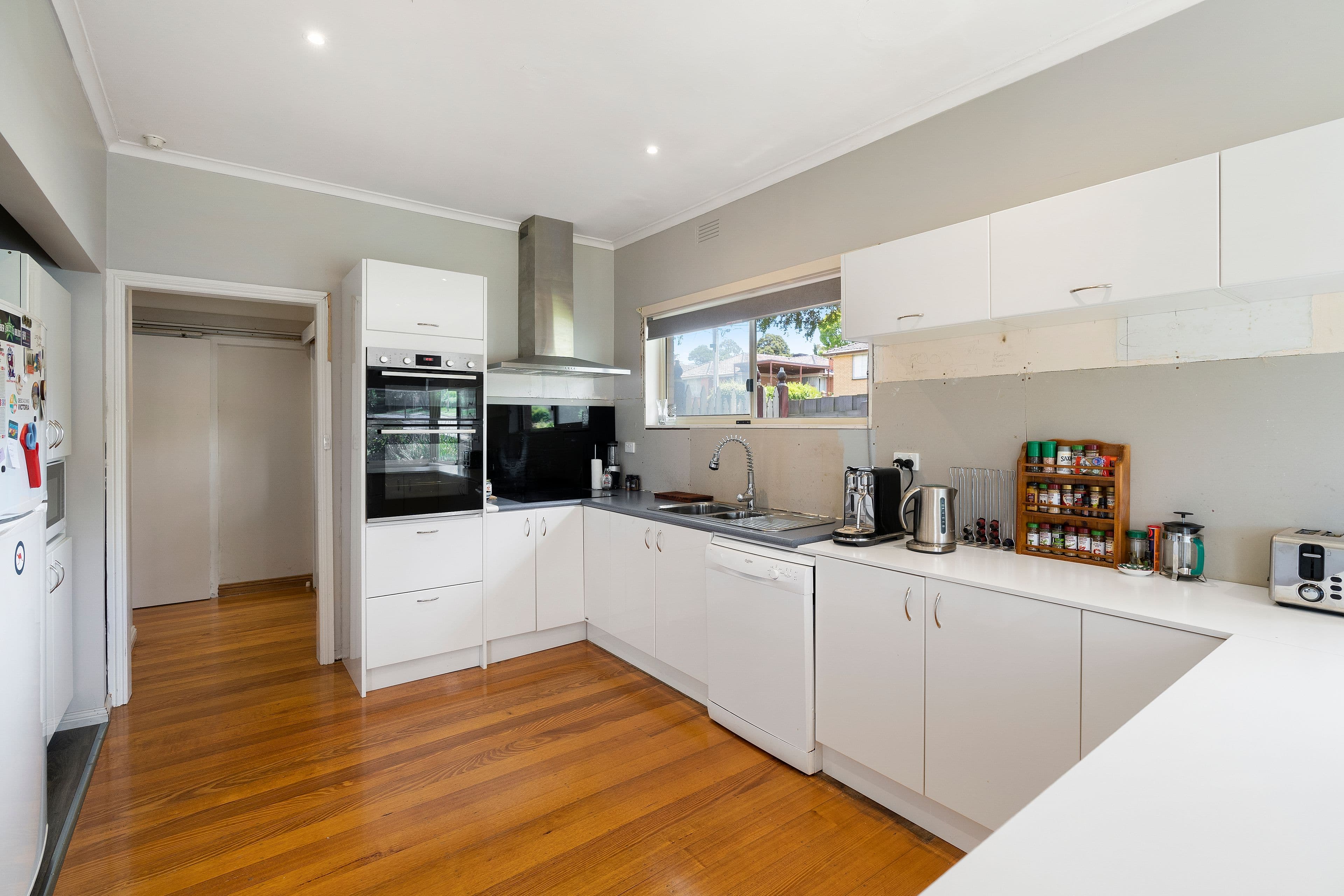 2 Wes Crescent, Ferntree Gully VIC 3156, Ferntree Gully - Thumbnail 2