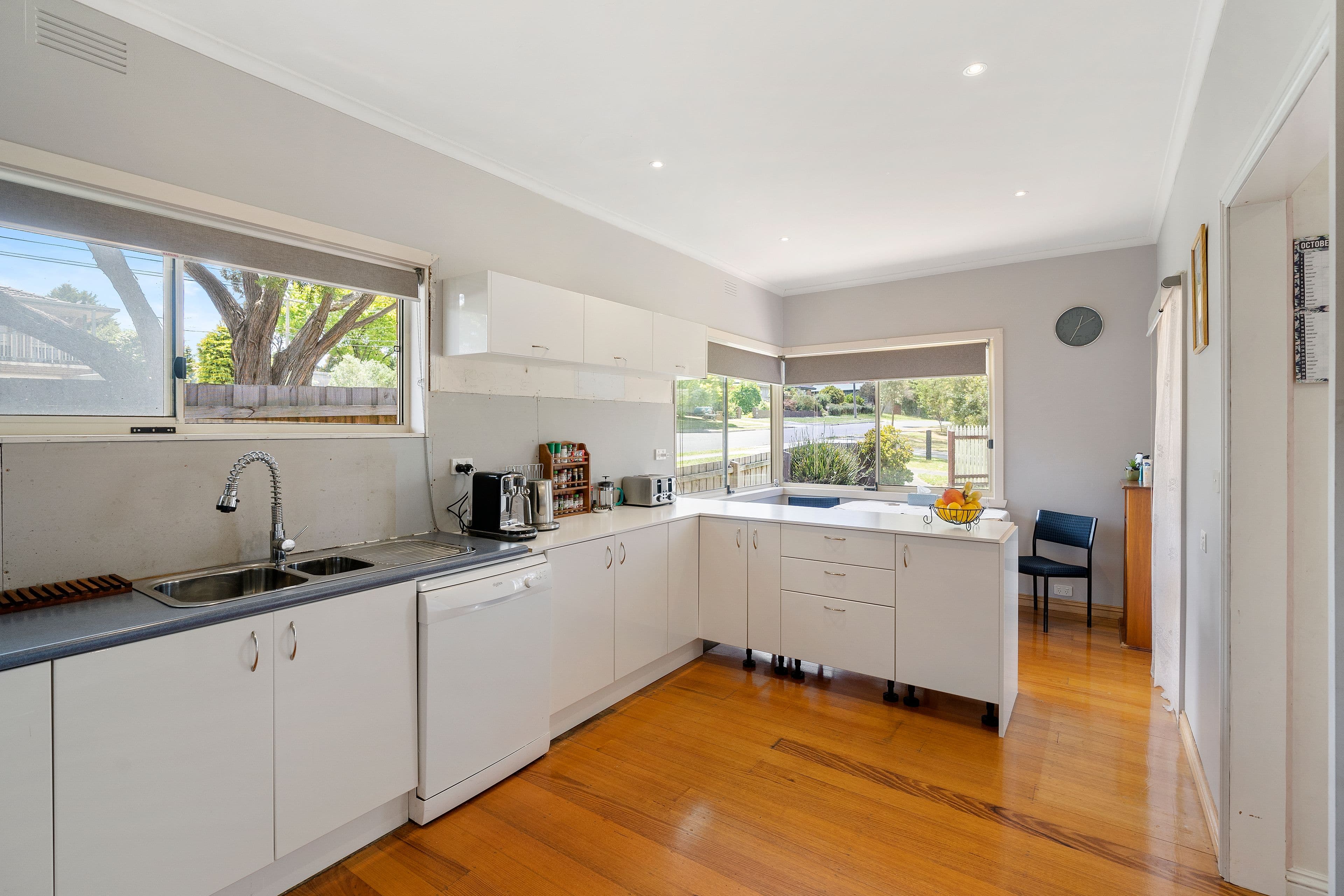 2 Wes Crescent, Ferntree Gully VIC 3156, Ferntree Gully - Thumbnail 3