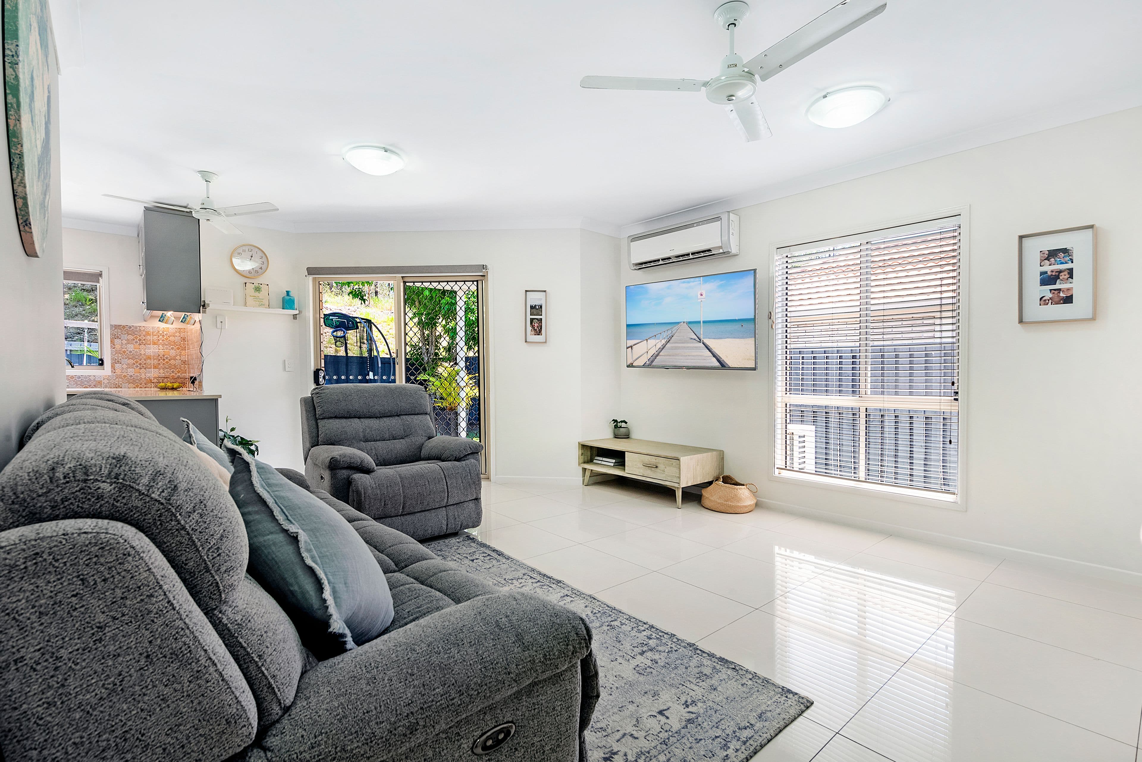12 Pilar Court, Molendinar QLD 4214, Molendinar - Thumbnail 3