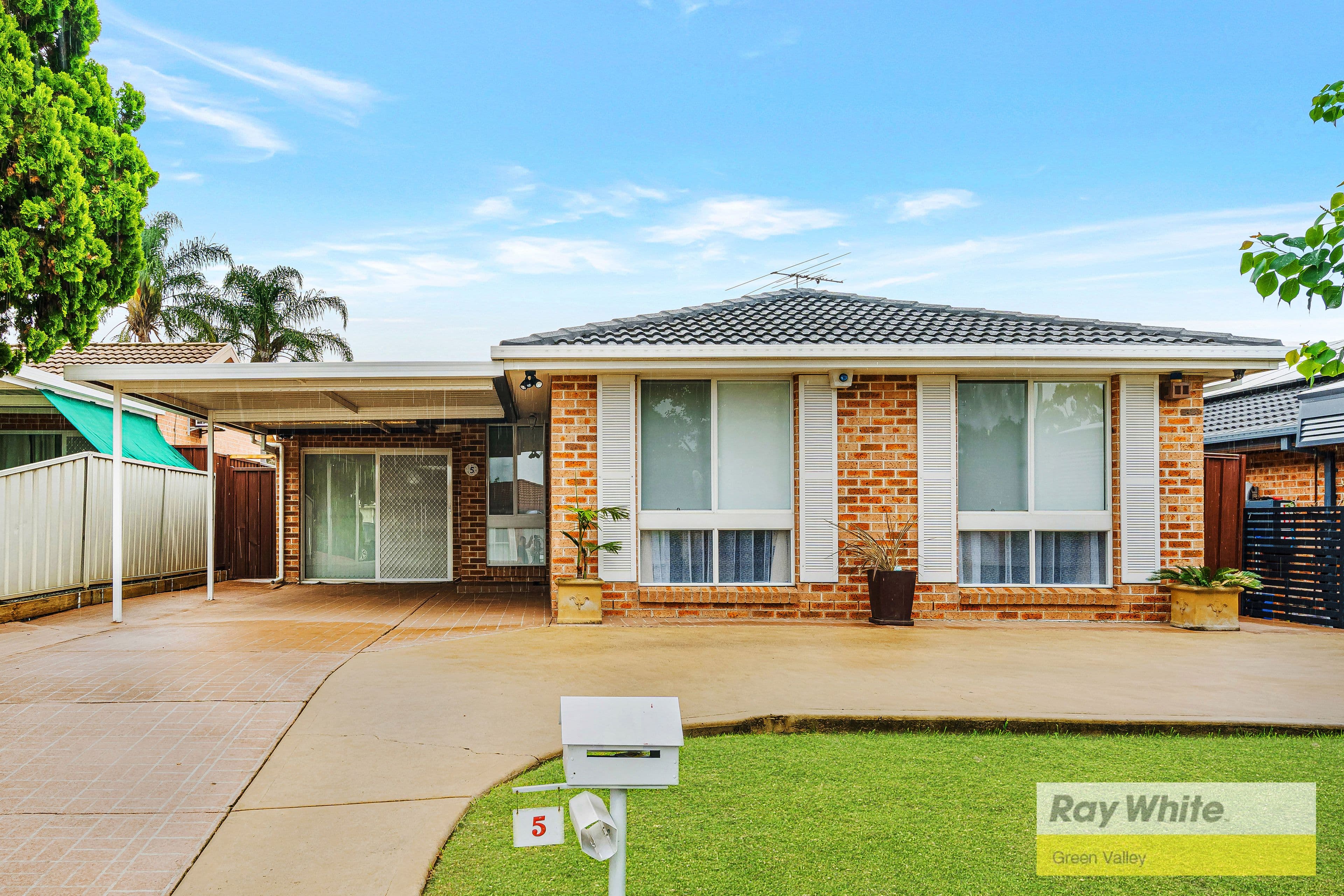 5 Albatross Avenue, Hinchinbrook NSW 2168, Hinchinbrook - Image 1