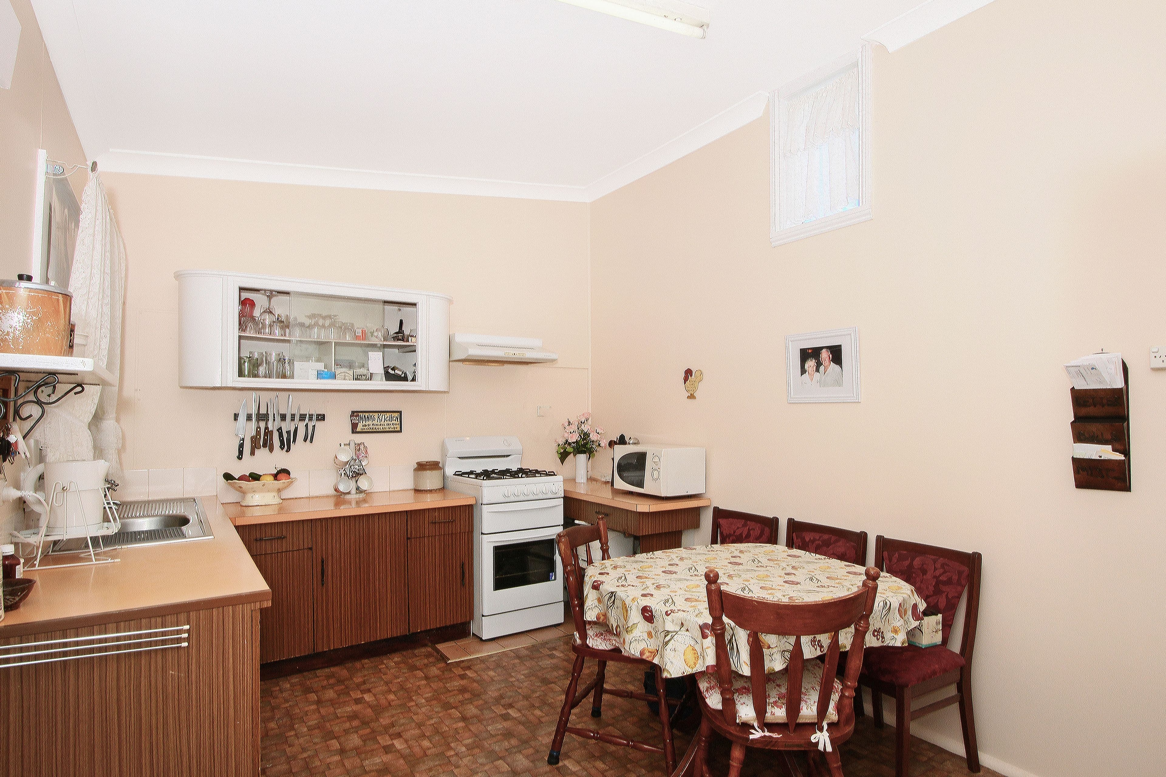 13 Salford Street, Goulburn - Thumbnail 2