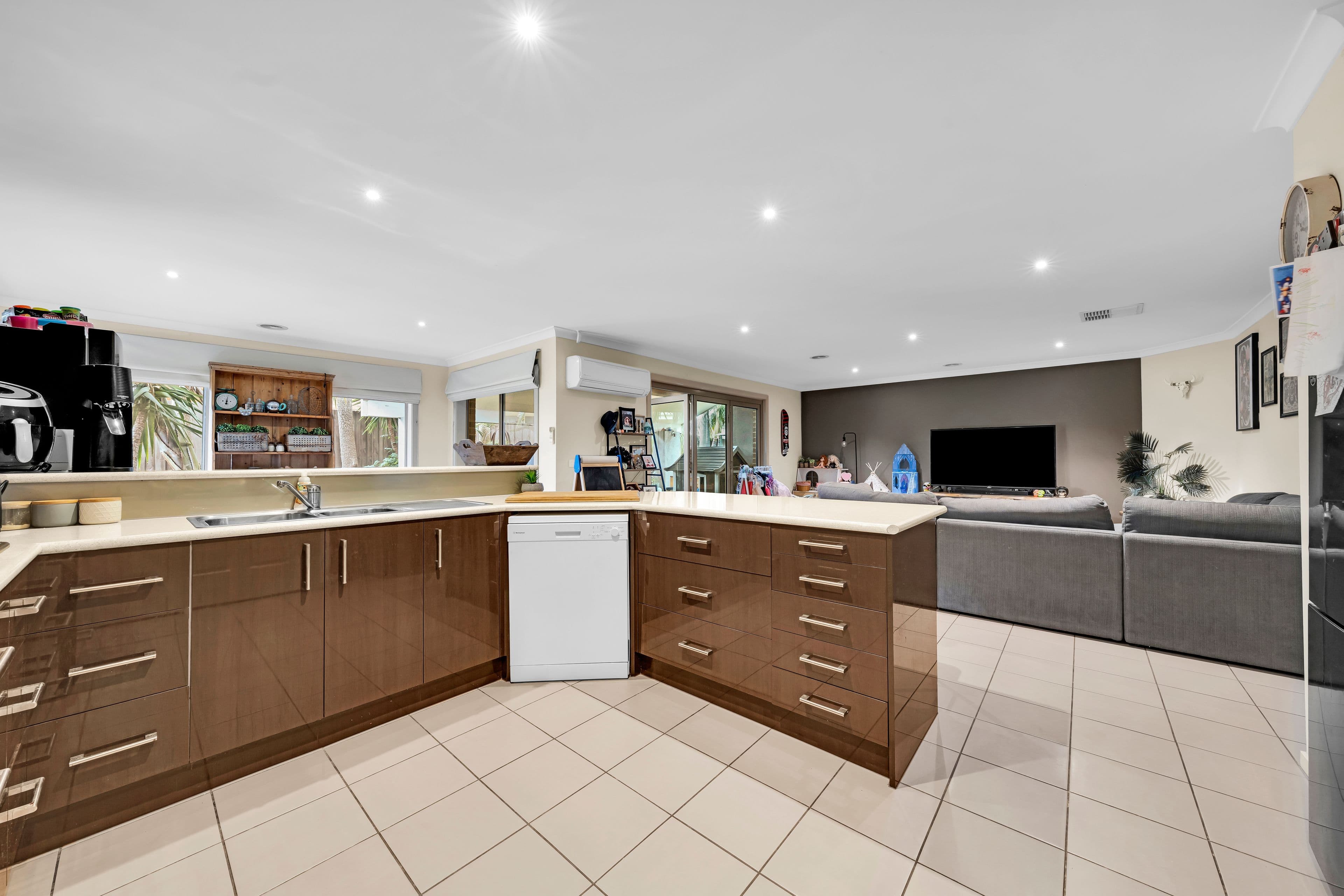 24 Diamond Parade, Skye VIC 3977, Skye - Thumbnail 4