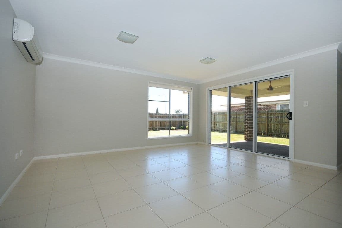 17 Opperman Drive, KEARNEYS SPRING QLD 4350, Kearneys Spring - Thumbnail 5
