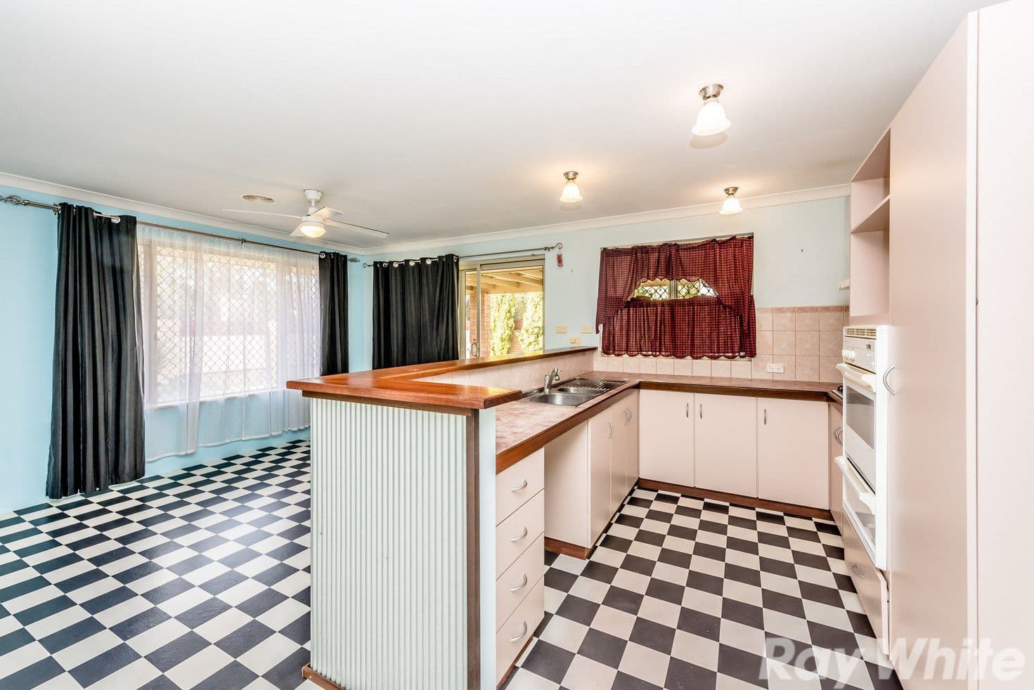 49 Railway Street, Bluff Point WA 6530, Bluff Point - Thumbnail 4