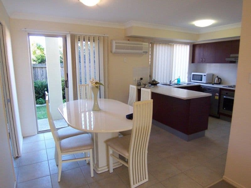 28 Coora Street, WISHART QLD 4122, Wishart - Thumbnail 4