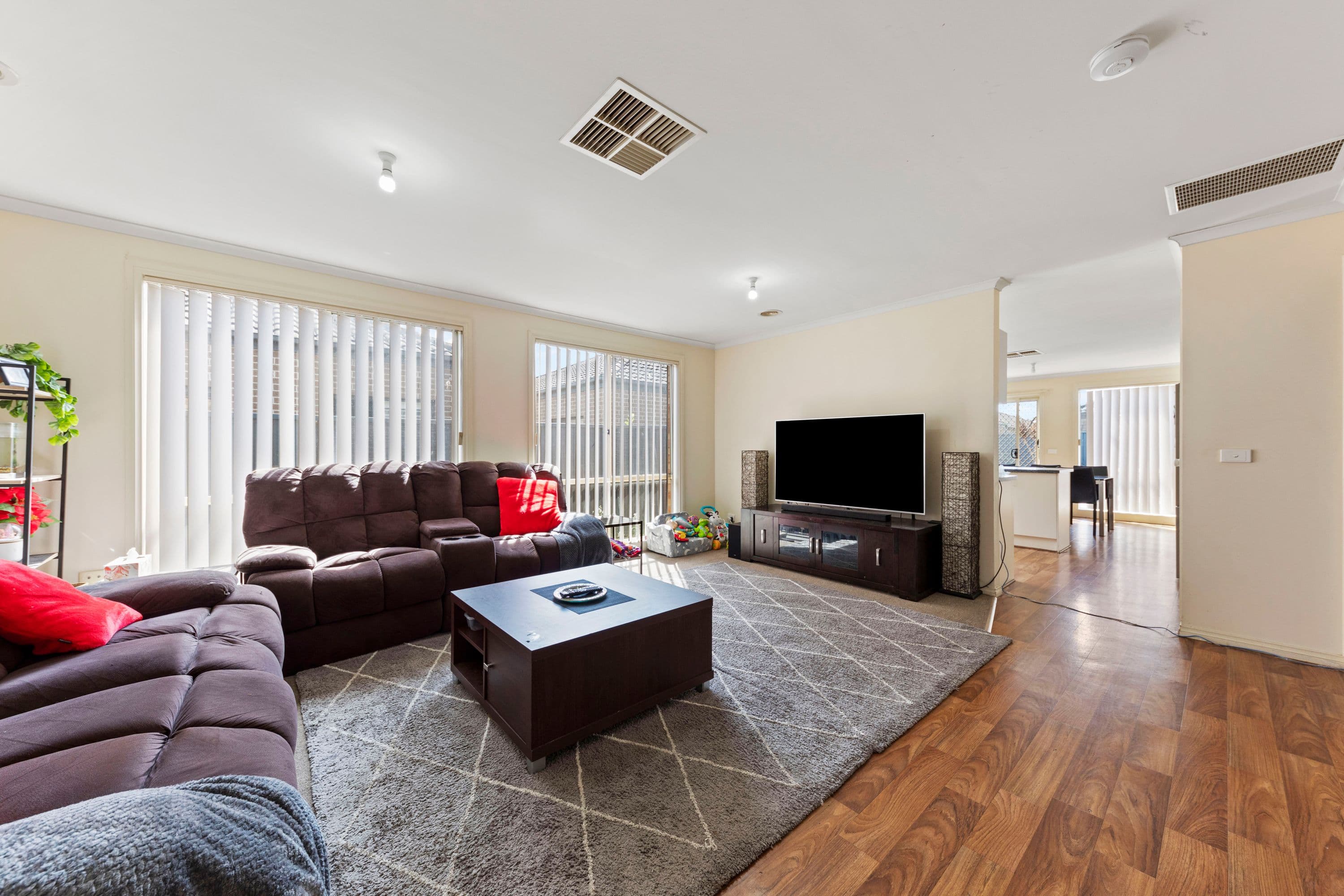 12 Dianella Close, Pakenham VIC 3810, Pakenham - Thumbnail 6