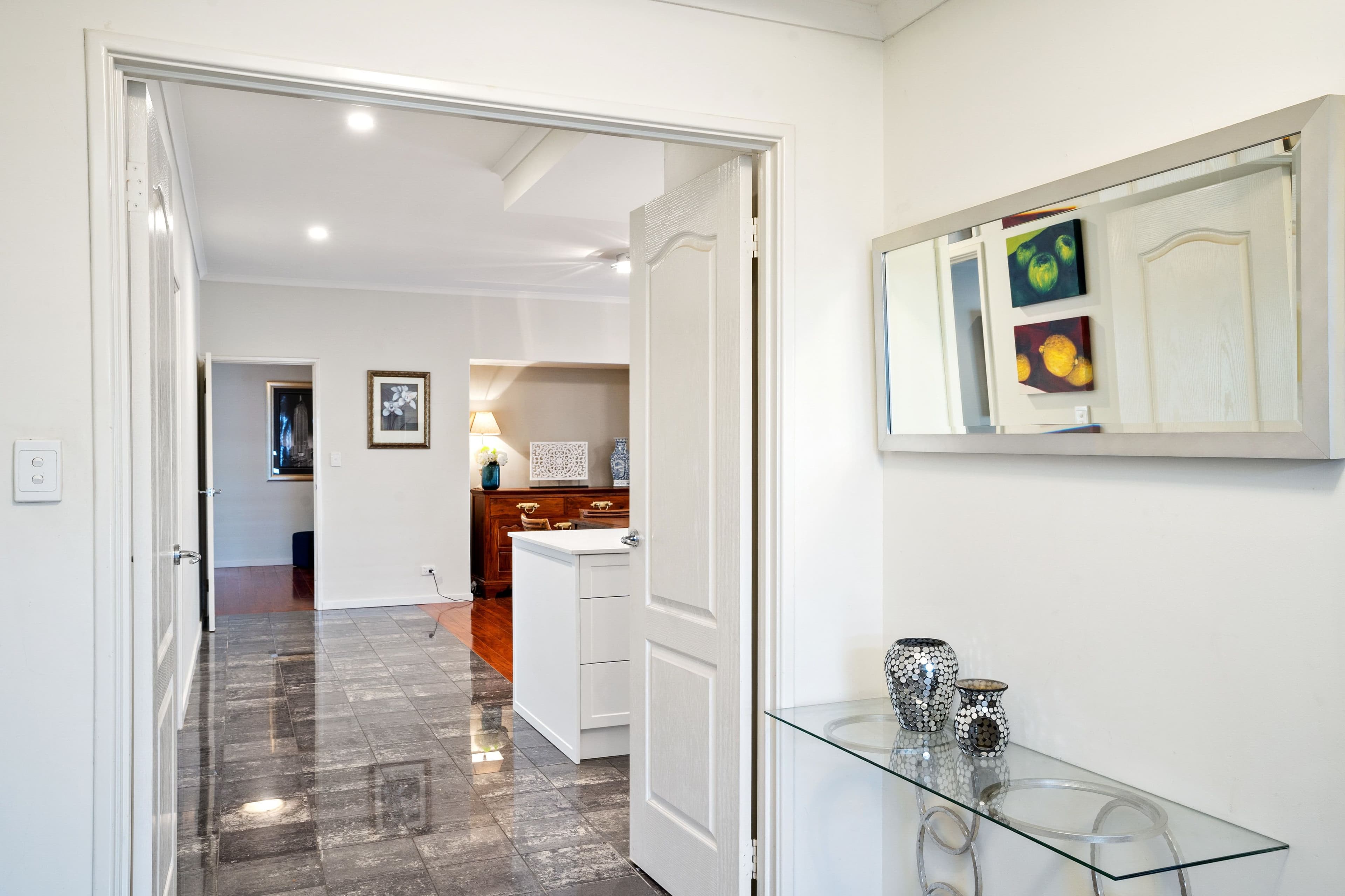 31 Dalecross Avenue, Madeley WA 6065, Madeley - Thumbnail 2